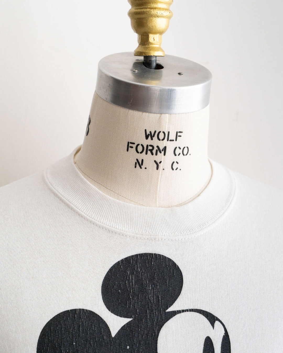 【VINTAGE】80s Official Micky Sweat 『Disney Designs』 Made in USA ②