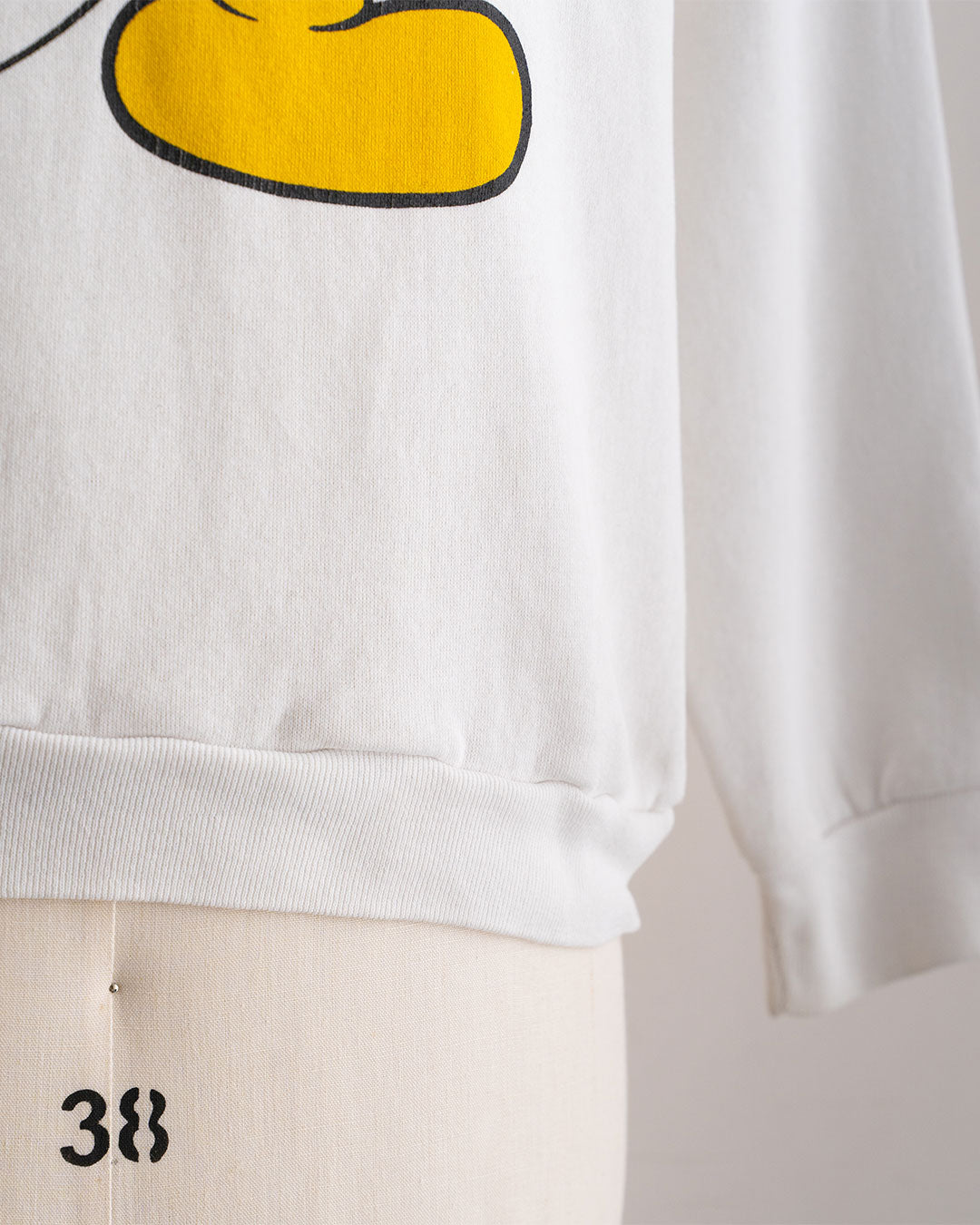 【VINTAGE】80s Official Micky Sweat 『Disney Designs』 Made in USA ②
