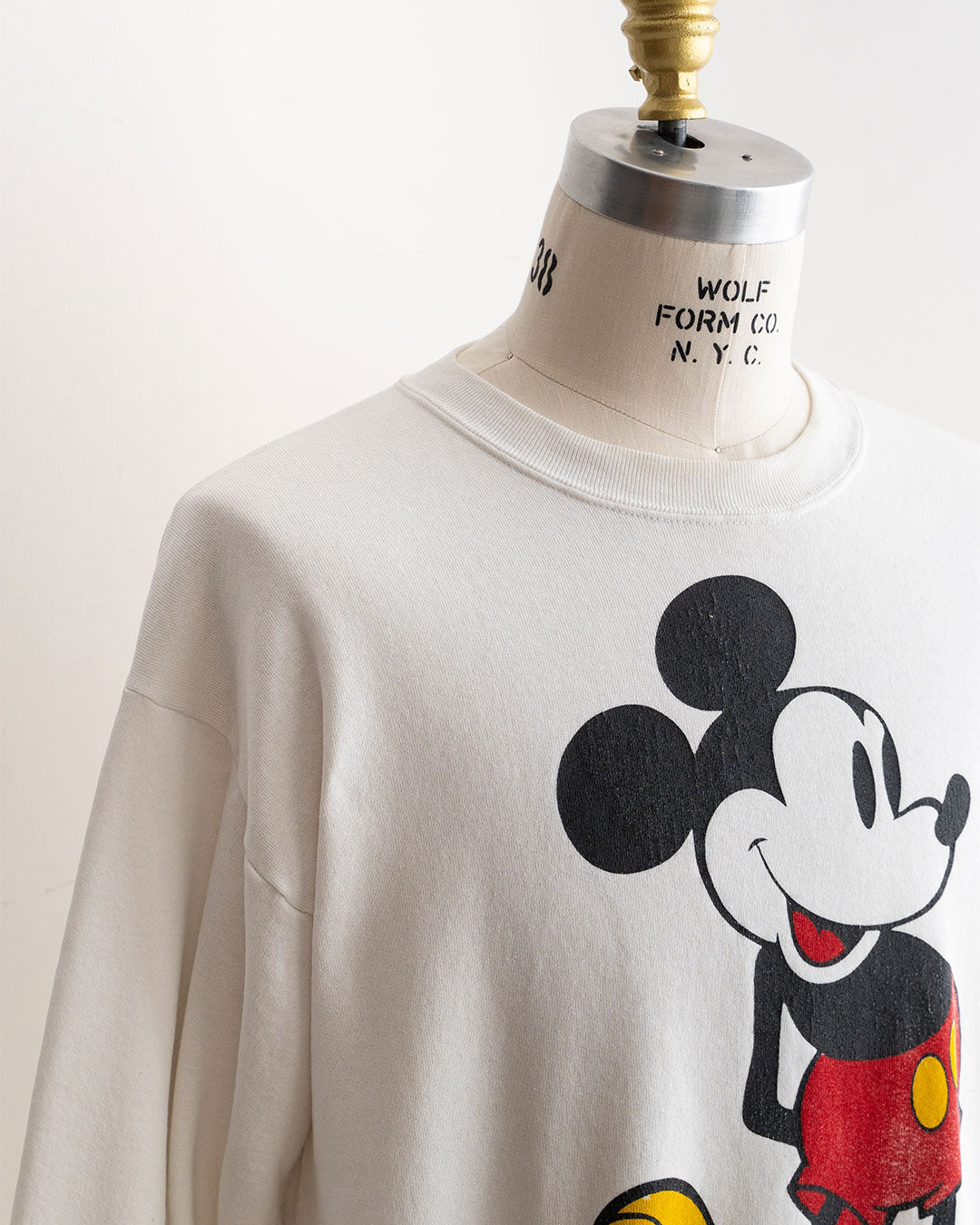【VINTAGE】80s Official Micky Sweat 『Disney Designs』 Made in USA ③