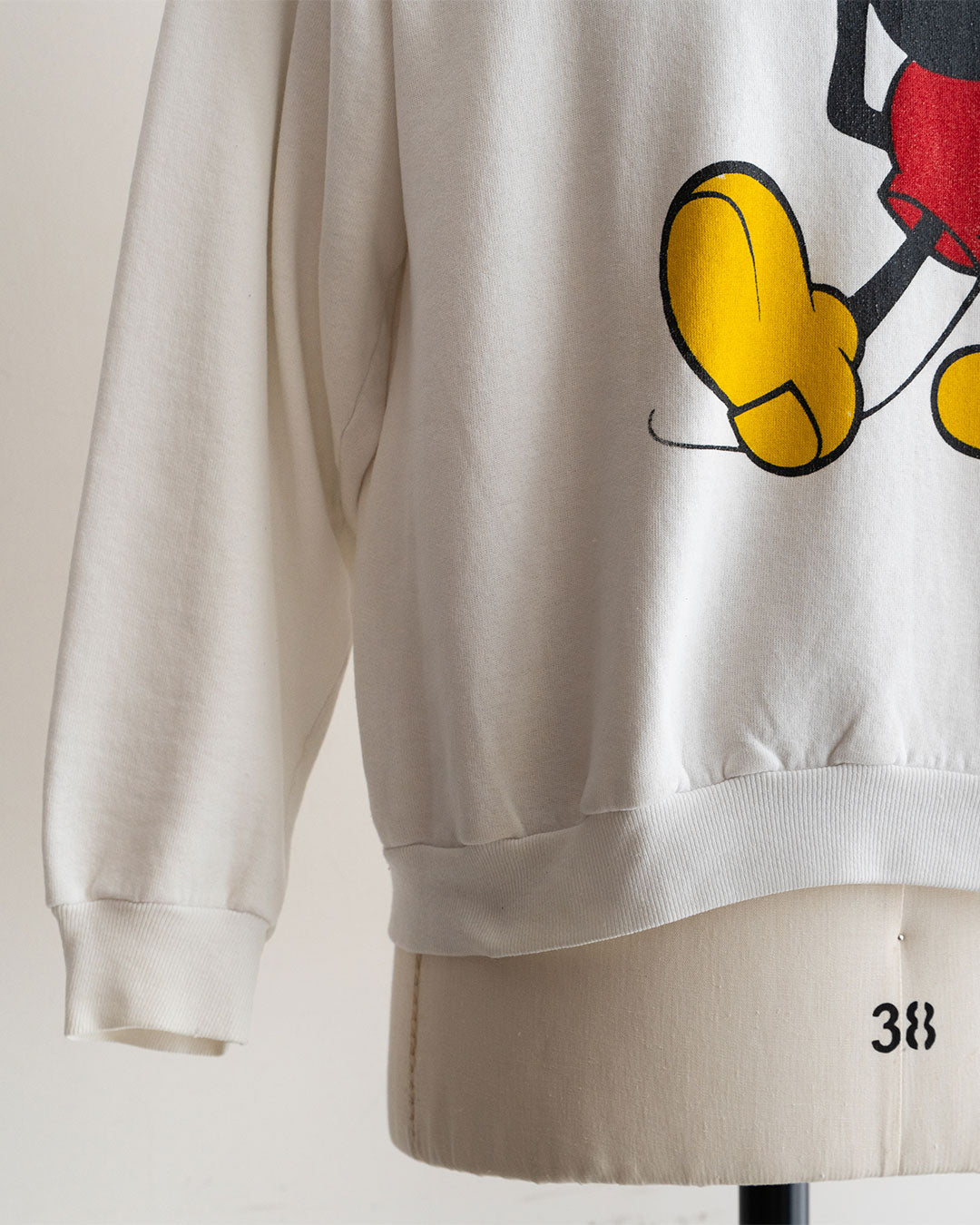 【VINTAGE】80s Official Micky Sweat 『Disney Designs』 Made in USA ③