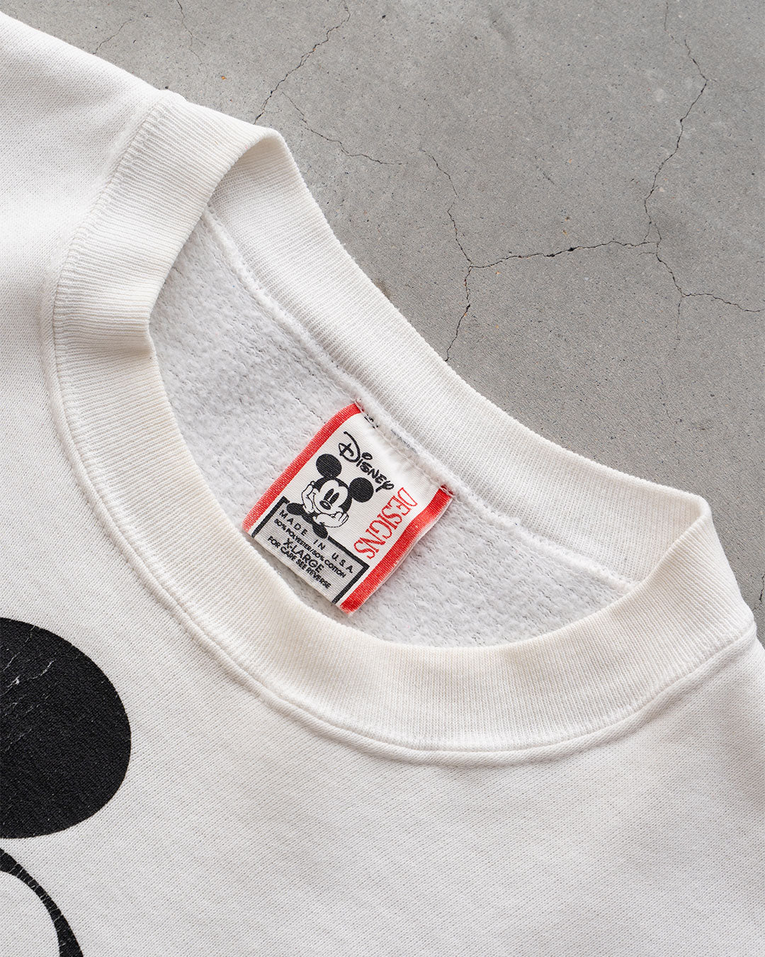 【VINTAGE】80s Official Micky Sweat 『Disney Designs』 Made in USA ③