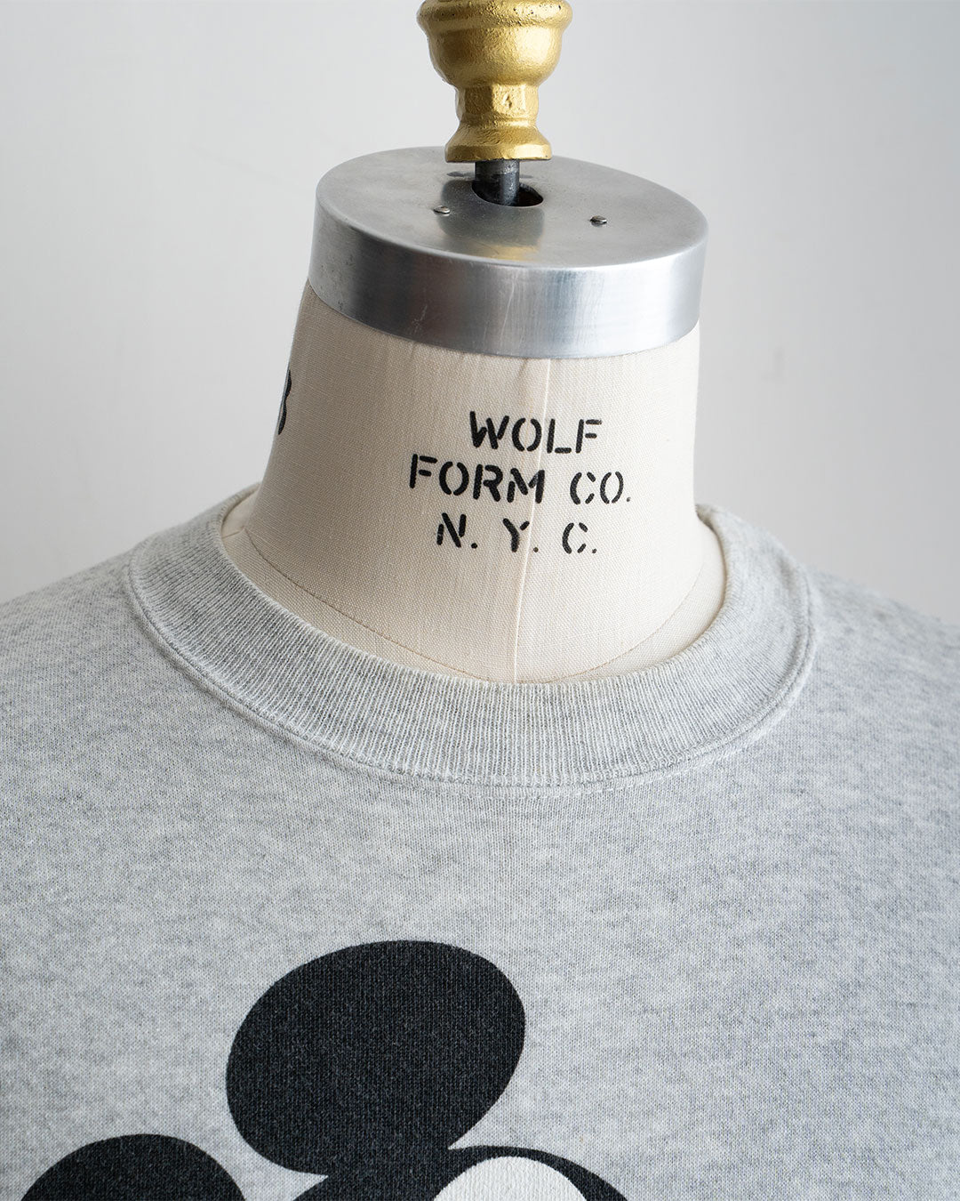 【VINTAGE】80s Official Micky Sweat 『Disney Designs』 Made in USA ④