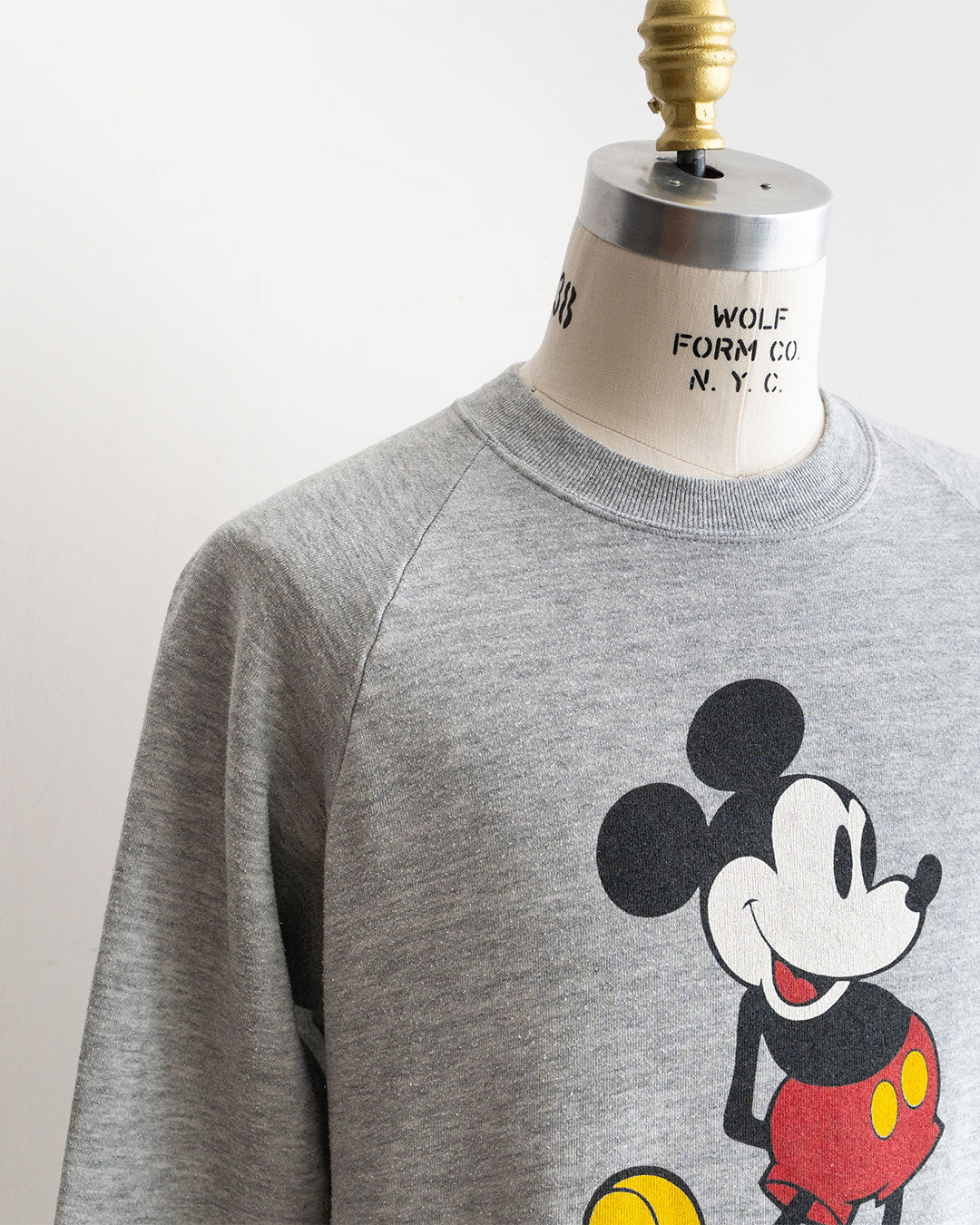 【VINTAGE】80s Official Micky Sweat 『Disney Designs』 Made in USA ⑤
