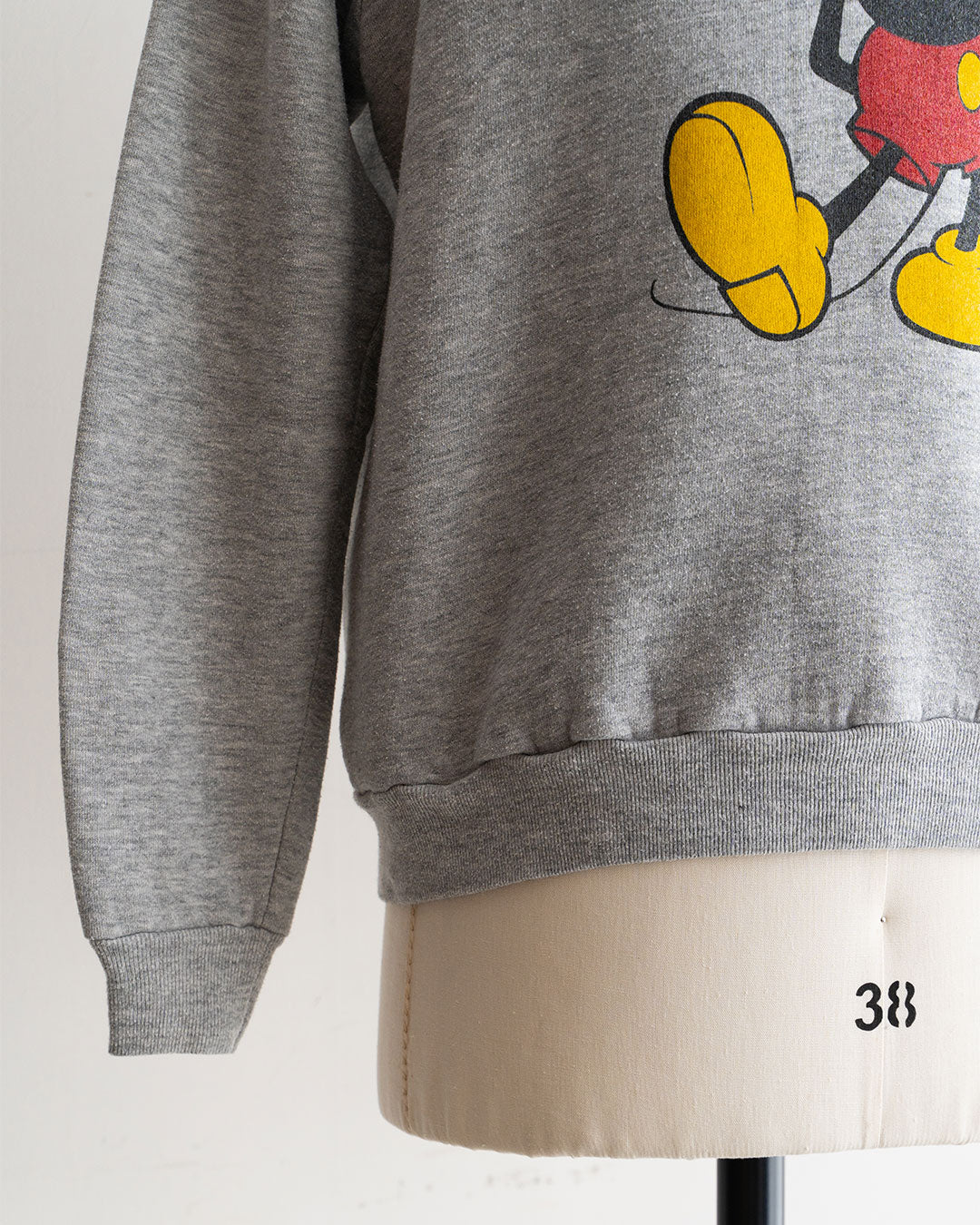 【VINTAGE】80s Official Micky Sweat 『Disney Designs』 Made in USA ⑥