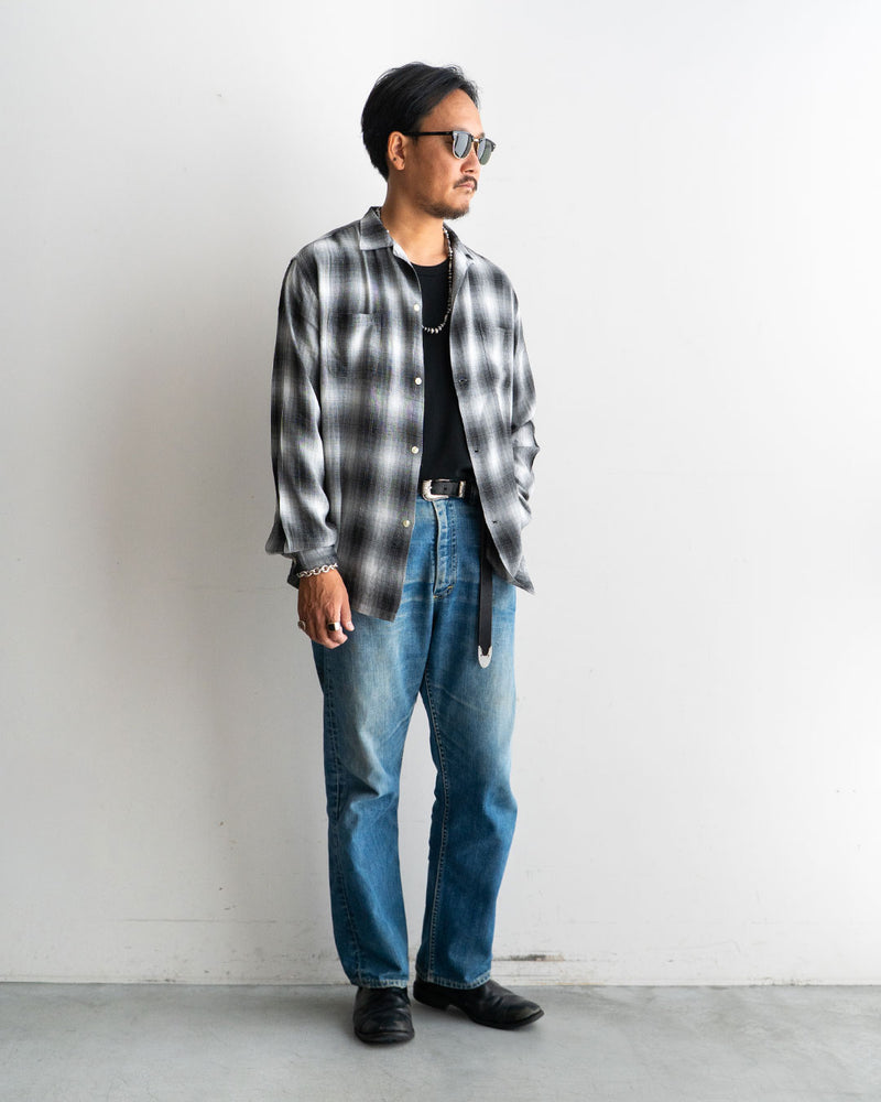 モデル 身長175cm　体重69kg / 着用カラー Grey