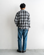 モデル 身長175cm　体重69kg / 着用カラー Grey