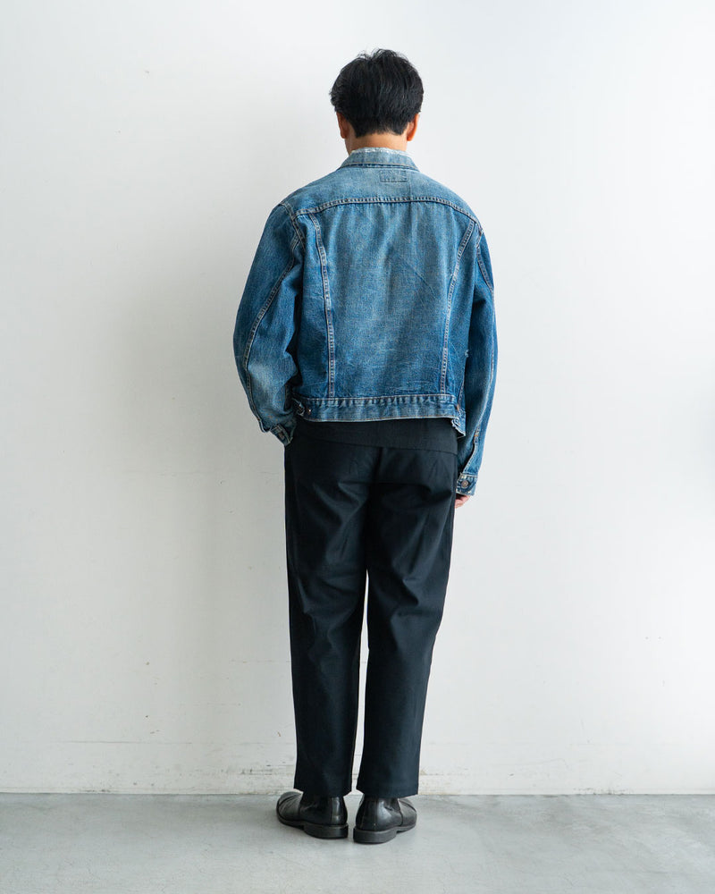 モデル 身長175cm　体重69kg