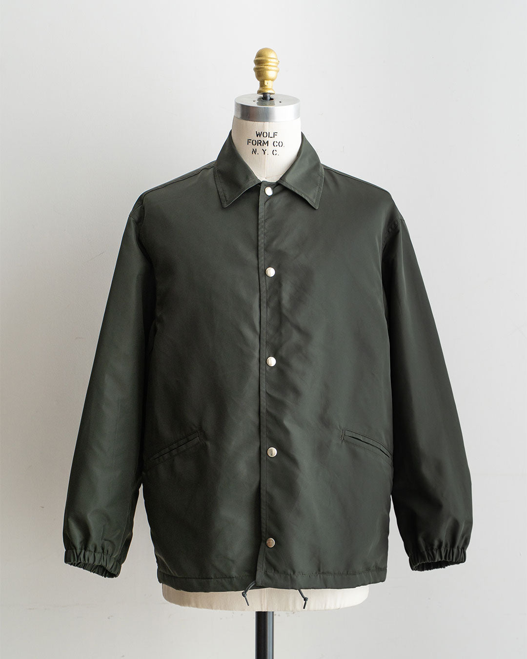 カラー Dark Olive