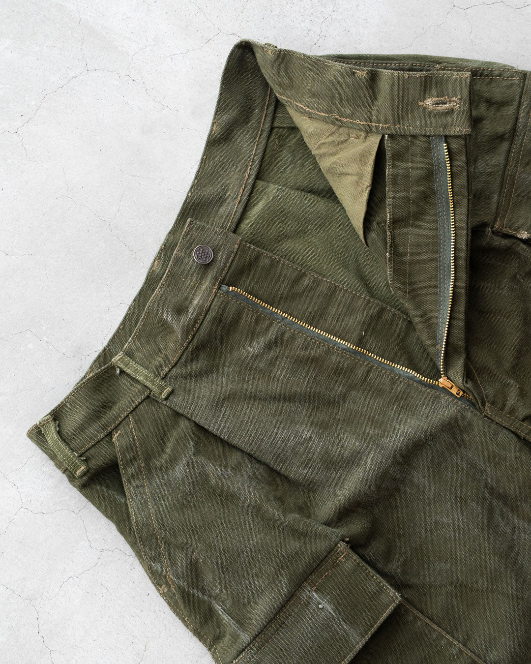 【HEXICO】Side Cargo Shorts 『US Military 40-70s Duffel Bag Cotton With 13 Stars Button』①
