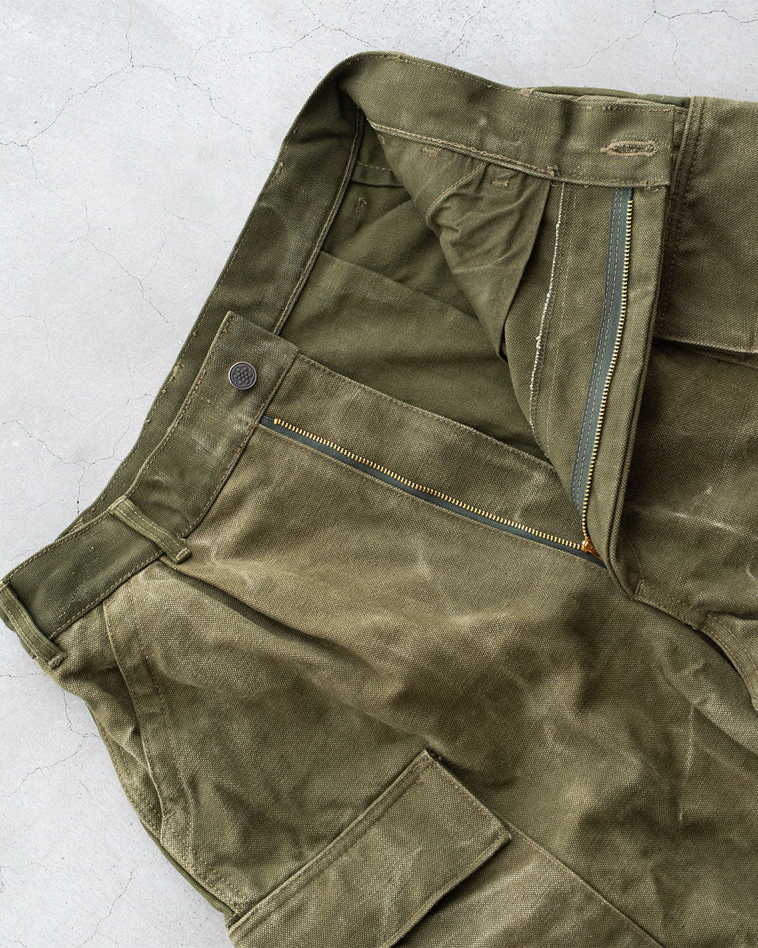 【HEXICO】Side Cargo Shorts 『US Military 40-70s Duffel Bag Cotton With 13 Stars Button』②