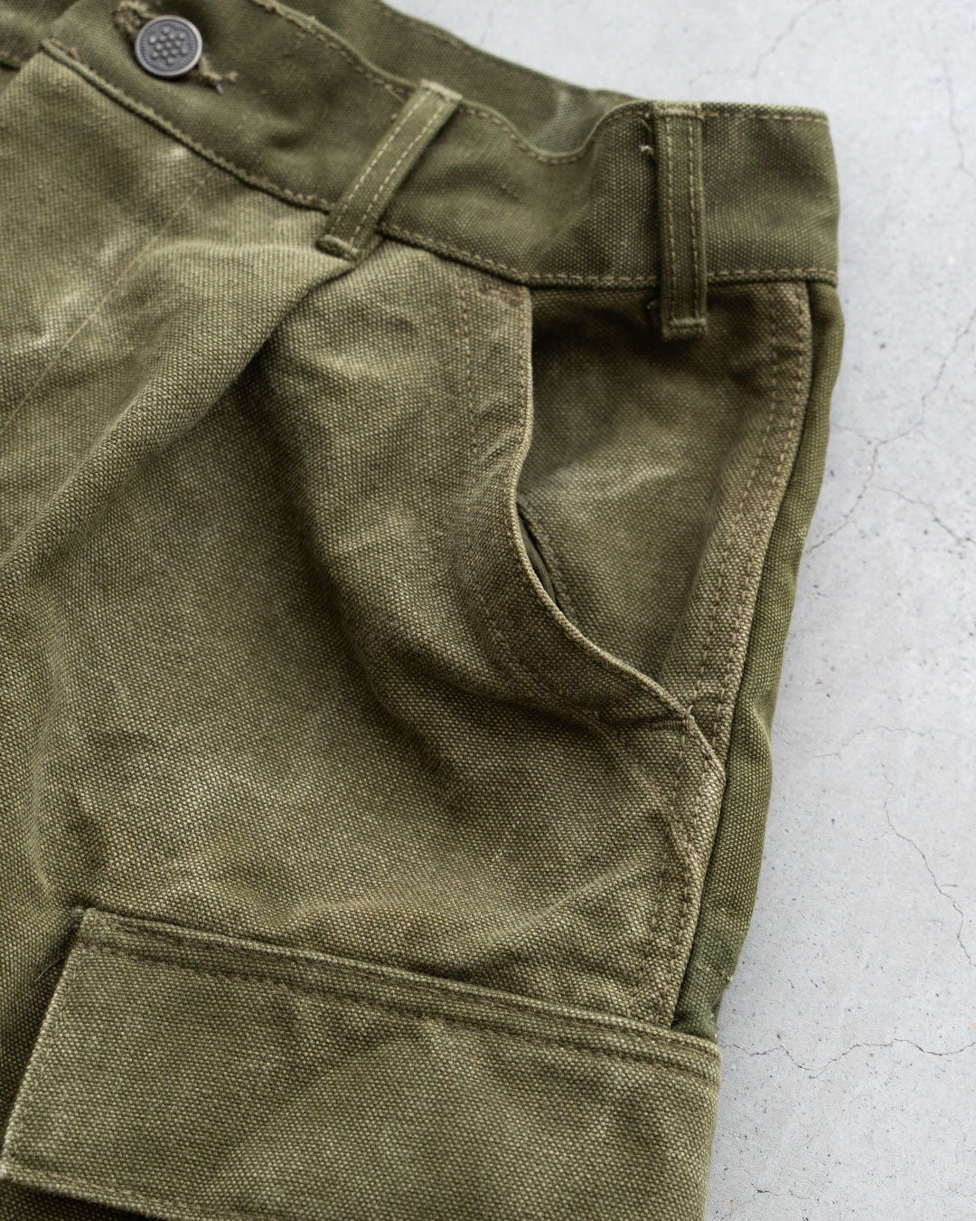 【HEXICO】Side Cargo Shorts 『US Military 40-70s Duffel Bag Cotton With 13 Stars Button』②