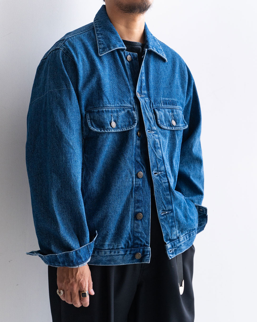モデル 身長175cm　体重69kg