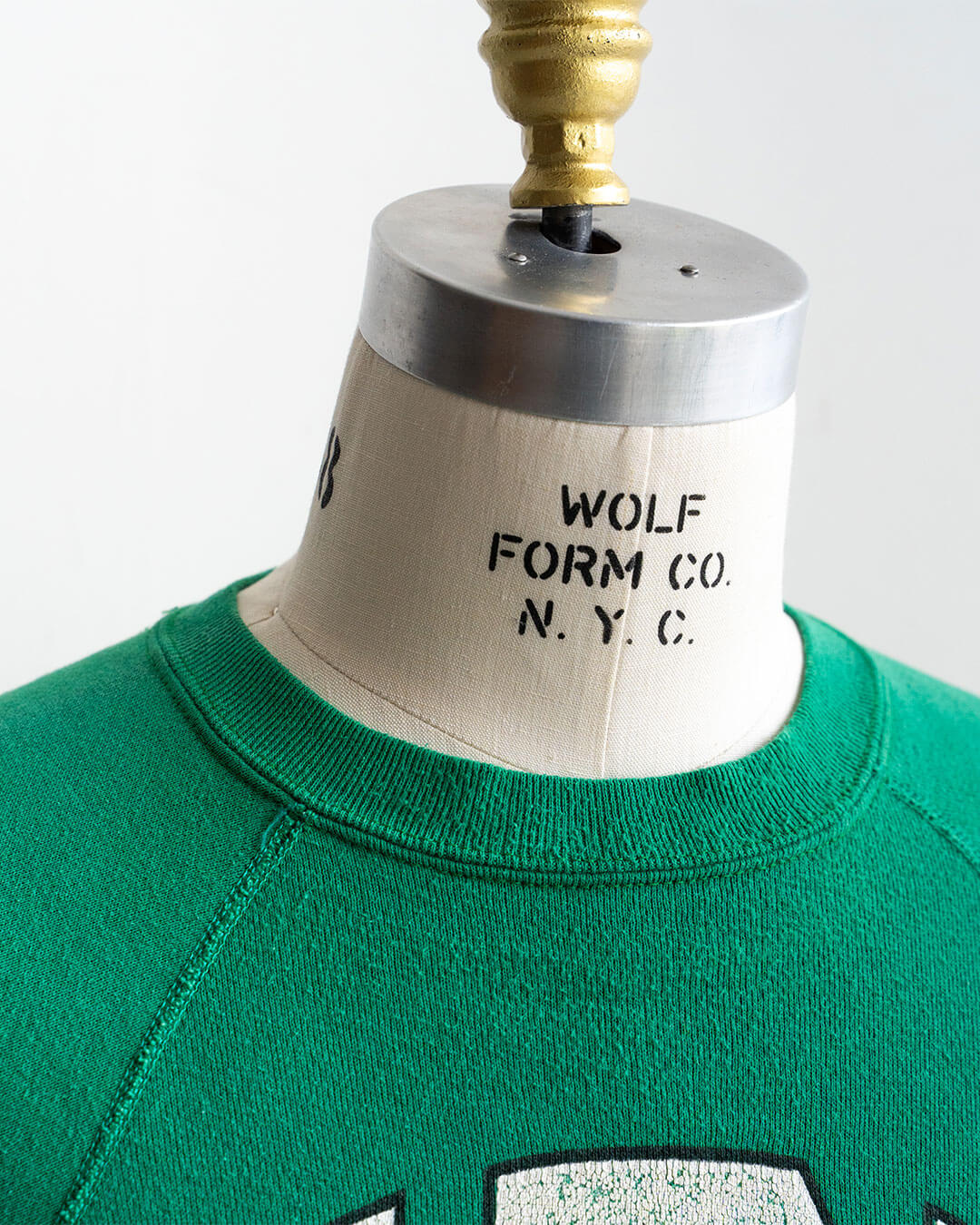 【Vintage】80s University Graphic Sweat 『SRU』 DISCUS ATHLETIC