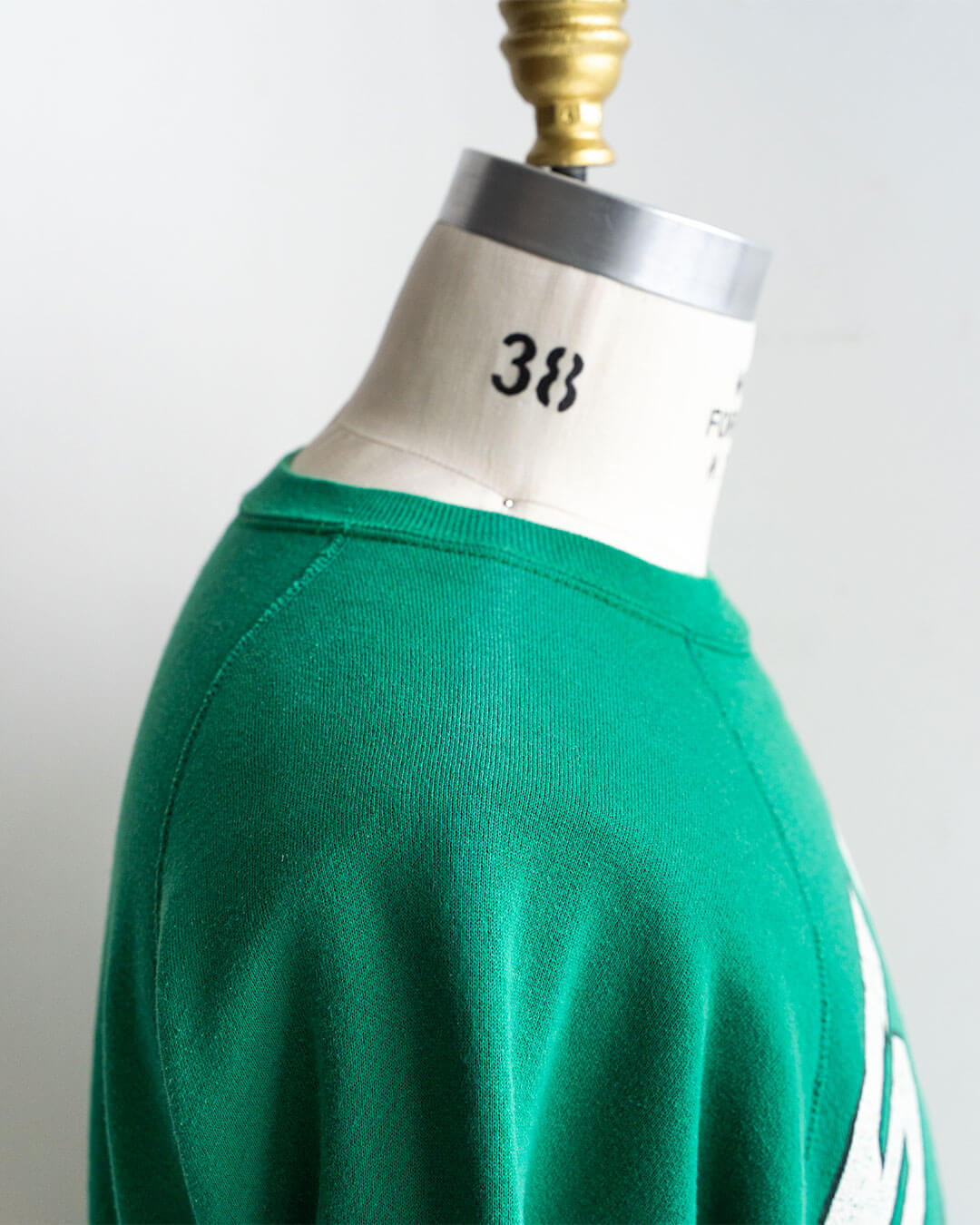 【Vintage】80s University Graphic Sweat 『SRU』 DISCUS ATHLETIC