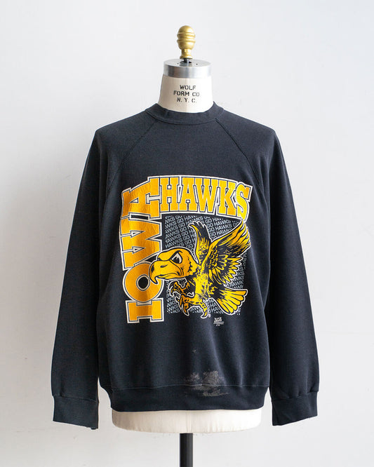 【VINTAGE】80-90s University Graphic Sweat 『IOWA HAWKS』 TULTEX