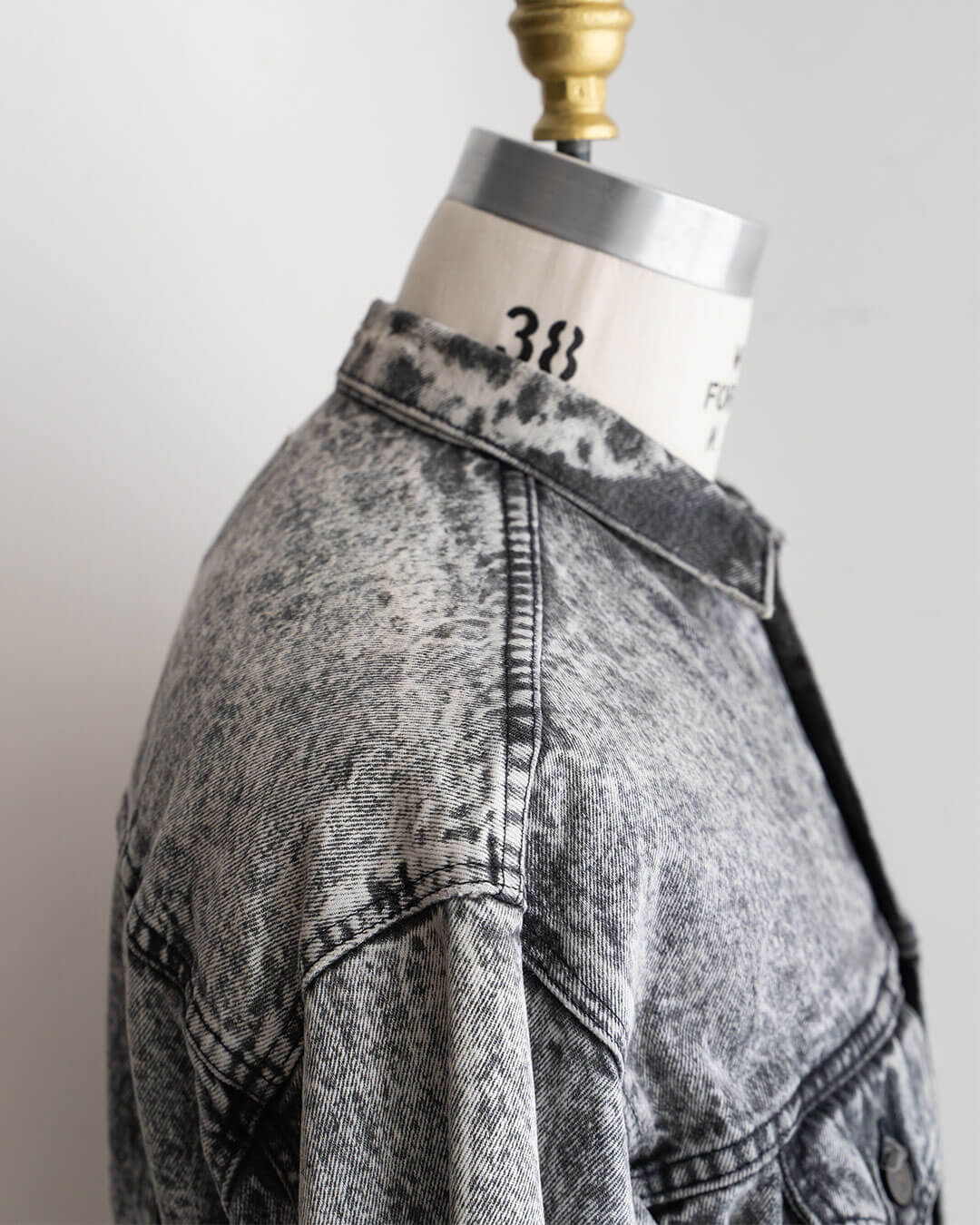 【VINTAGE】80s Levis 57508 Denim Jacket 『Acid Black』 Made In USA