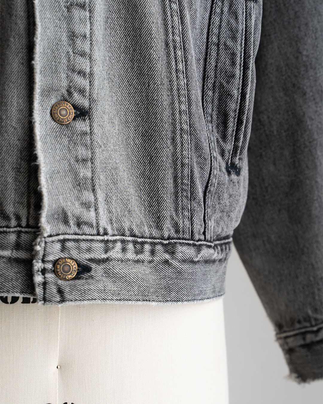 【Vintage】90s Levis 70507 Denim Jacket 『Fade Black』 Made In USA