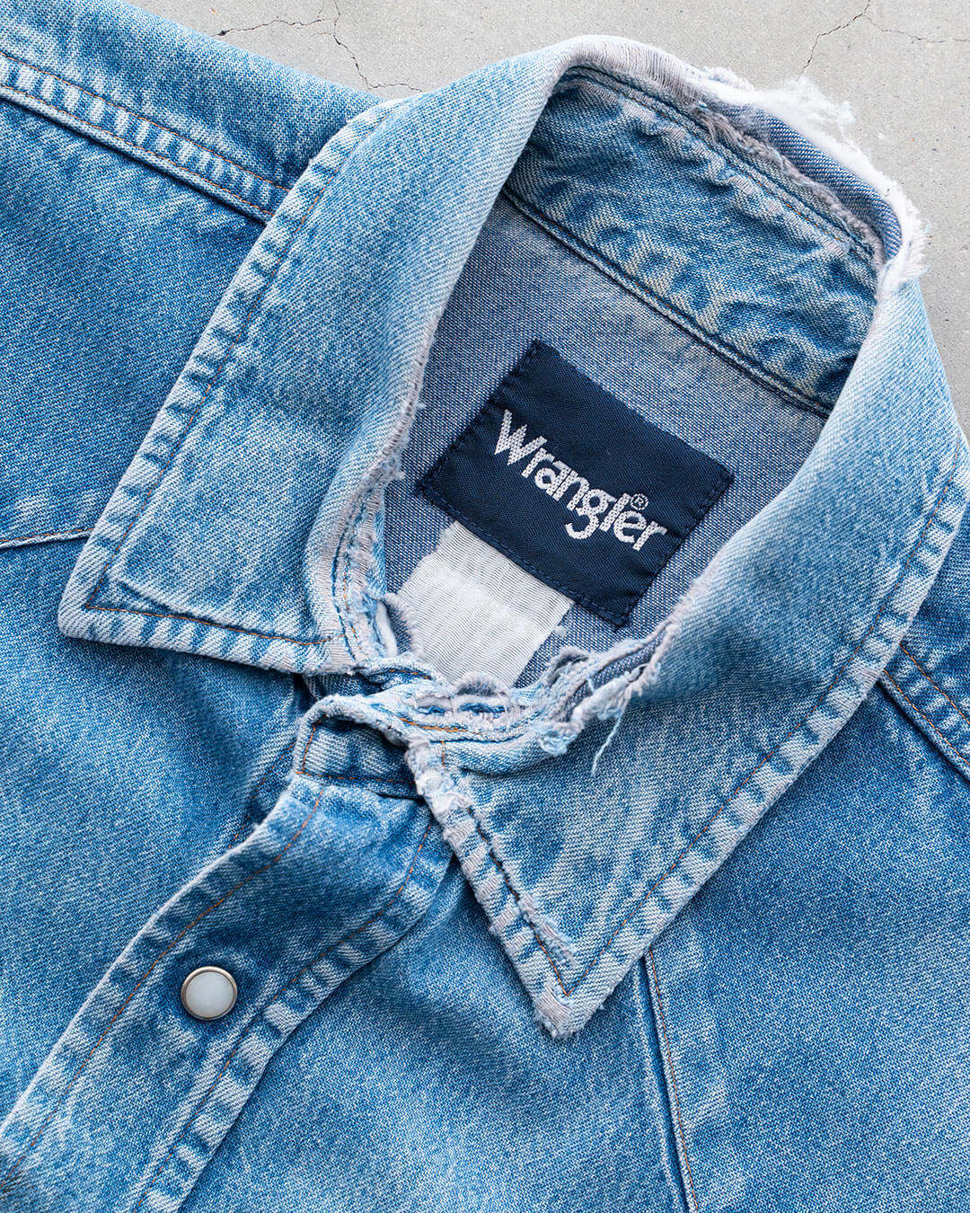 【VINTAGE】00s Wrangler Denim Western Shirts ①