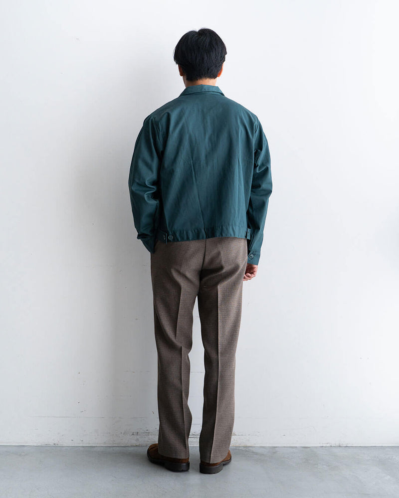 モデル 身長175cm　体重69kg