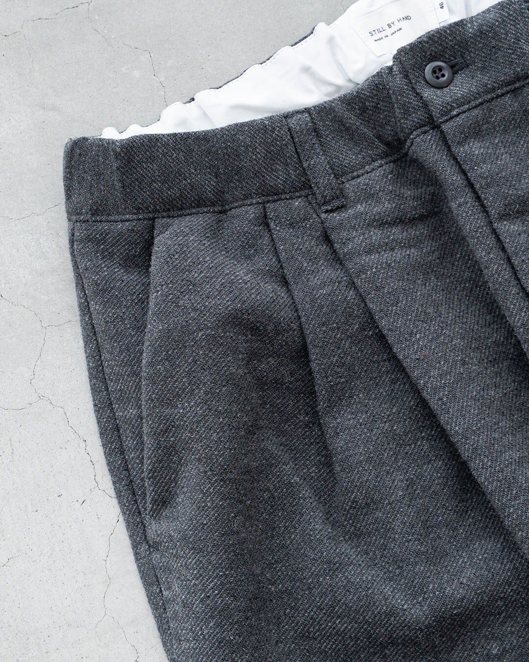 【STILL BY HAND】Cotton Wool 2tuck Trousers
