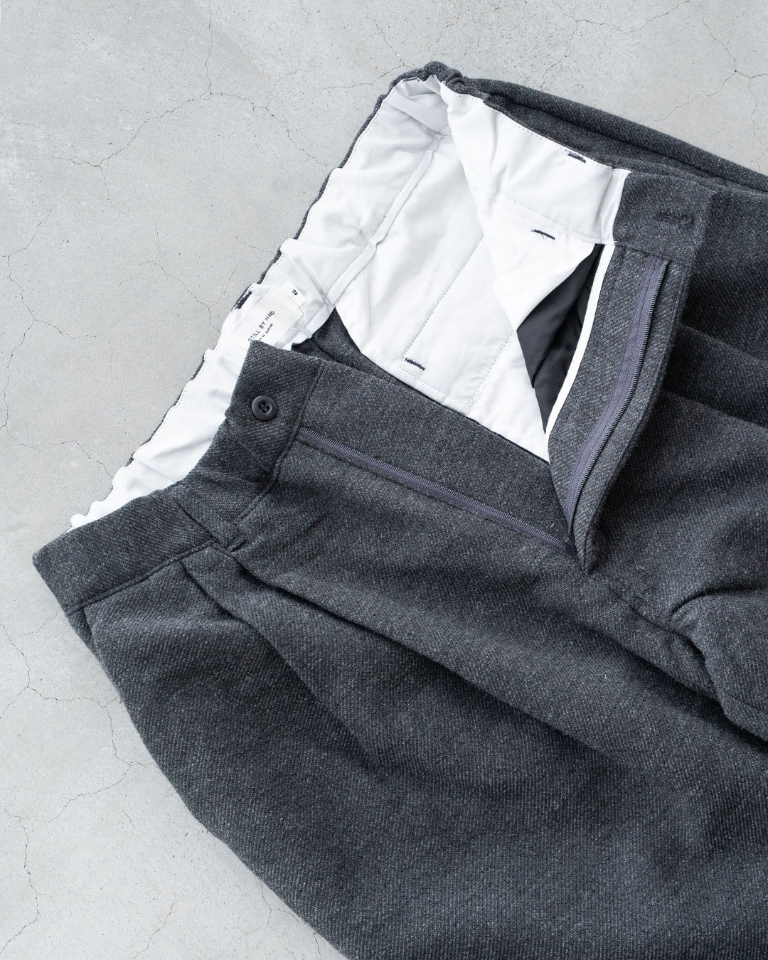 【STILL BY HAND】Cotton Wool 2tuck Trousers