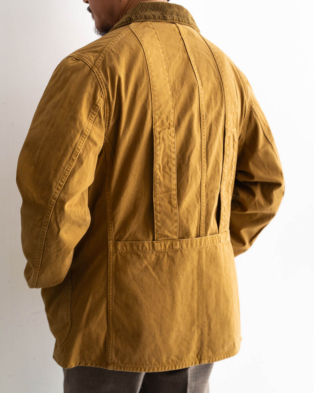 モデル 身長175cm　体重69kg / 着用カラー Brown Stone 着用サイズ 3
