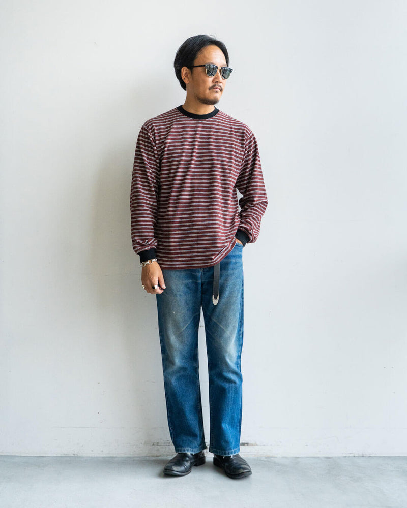 モデル 身長175cm　体重69kg / 着用カラー BURGUNDY サイズ40