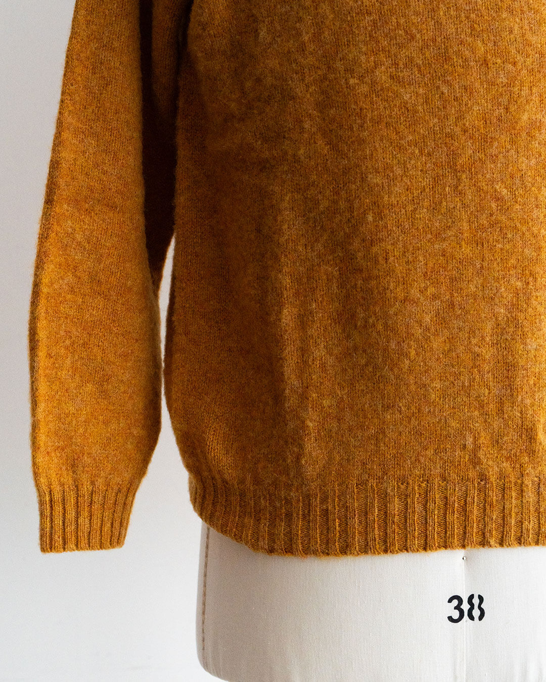 【BRICK】Shetland Wool Shaggy Dog Sweater『Made In Scotland』
