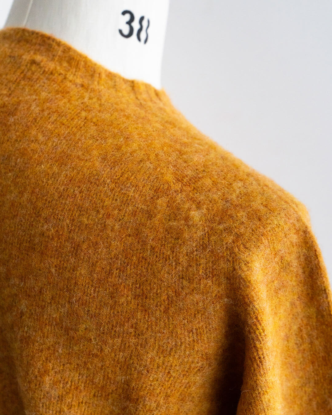 【BRICK】Shetland Wool Shaggy Dog Sweater『Made In Scotland』