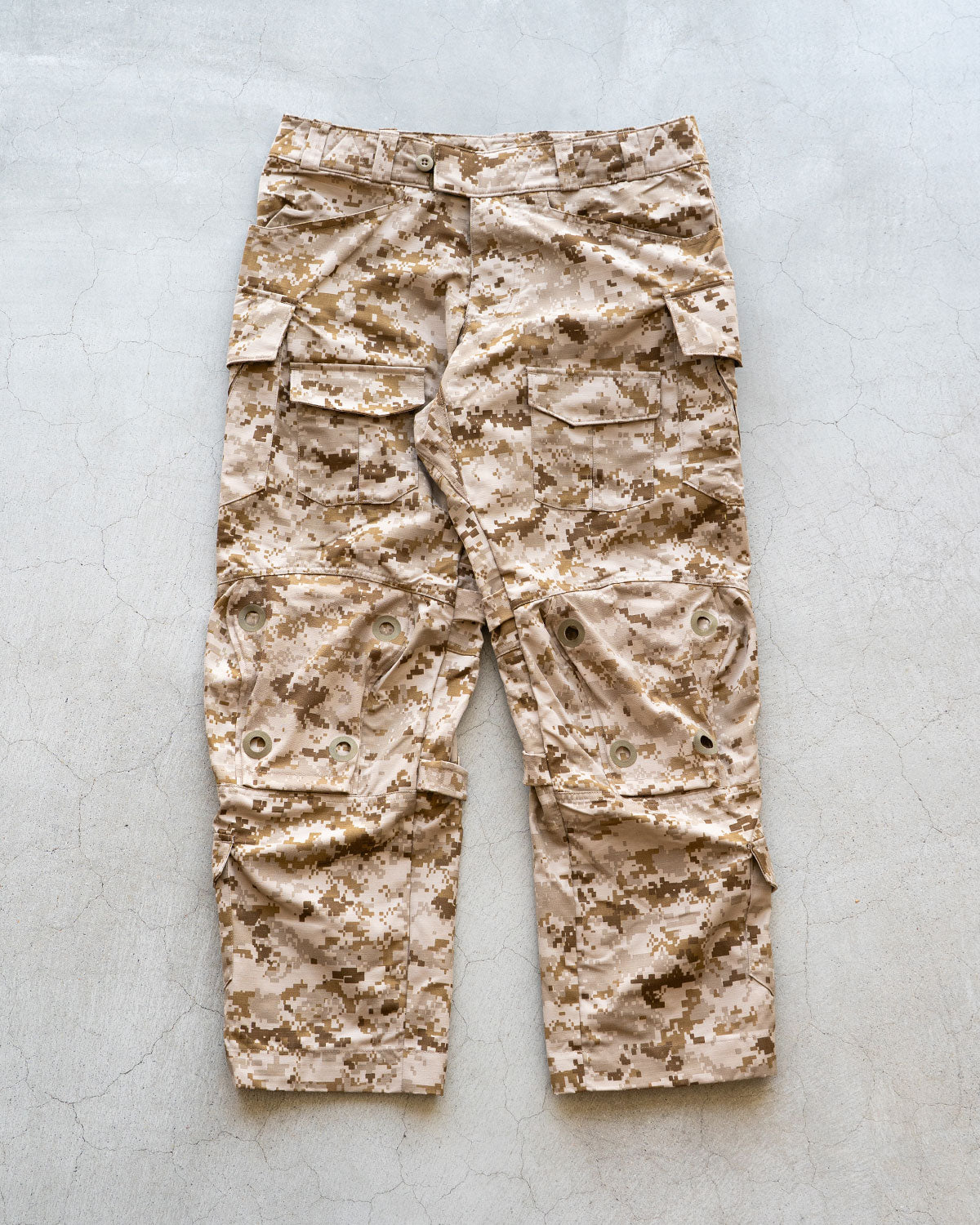 【DEADSTOCK】00s U.S.Special Force AOR1 Level 9 Combat Pants"By Patagonia Mars"