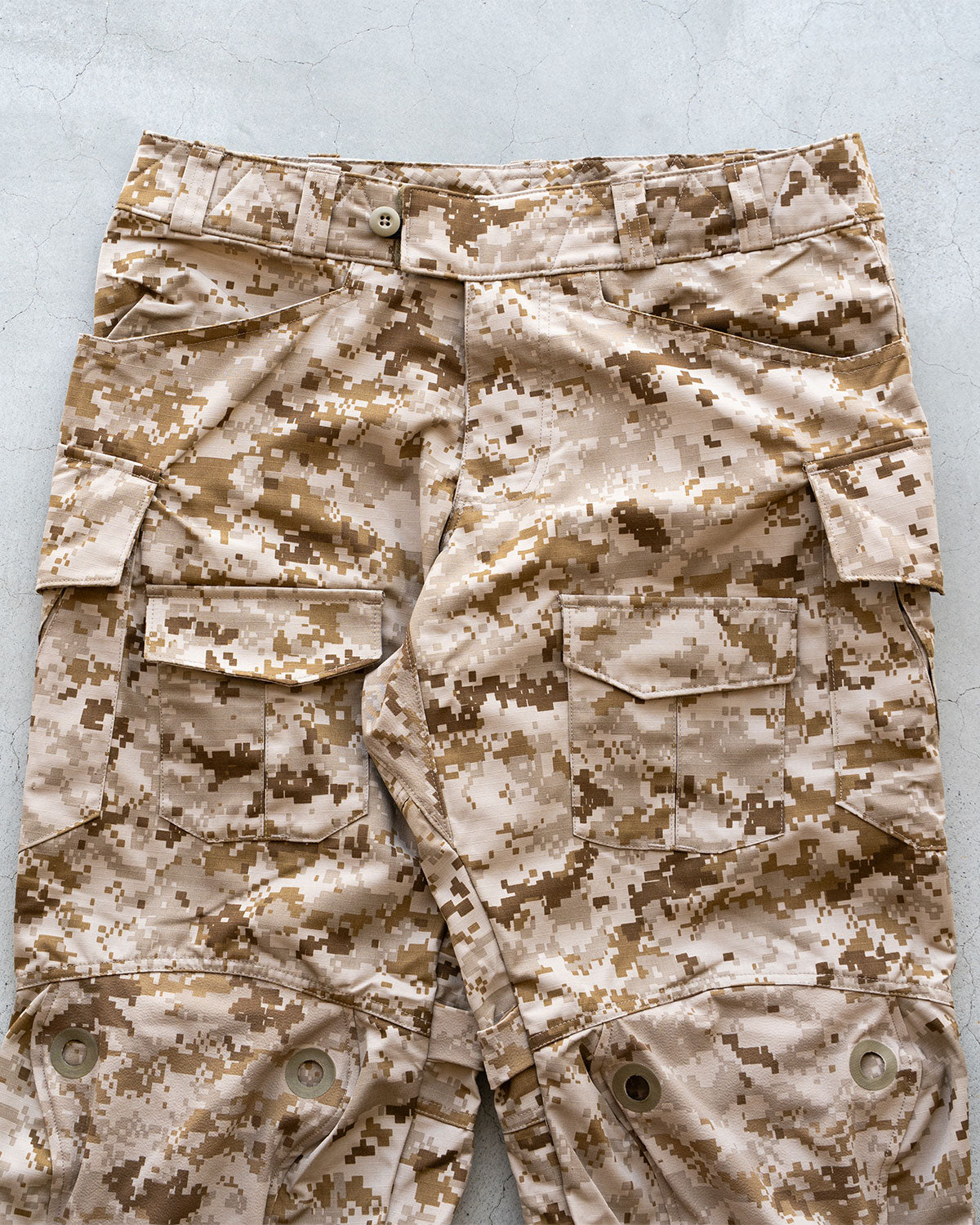 【DEADSTOCK】00s U.S.Special Force AOR1 Level 9 Combat Pants"By Patagonia Mars"
