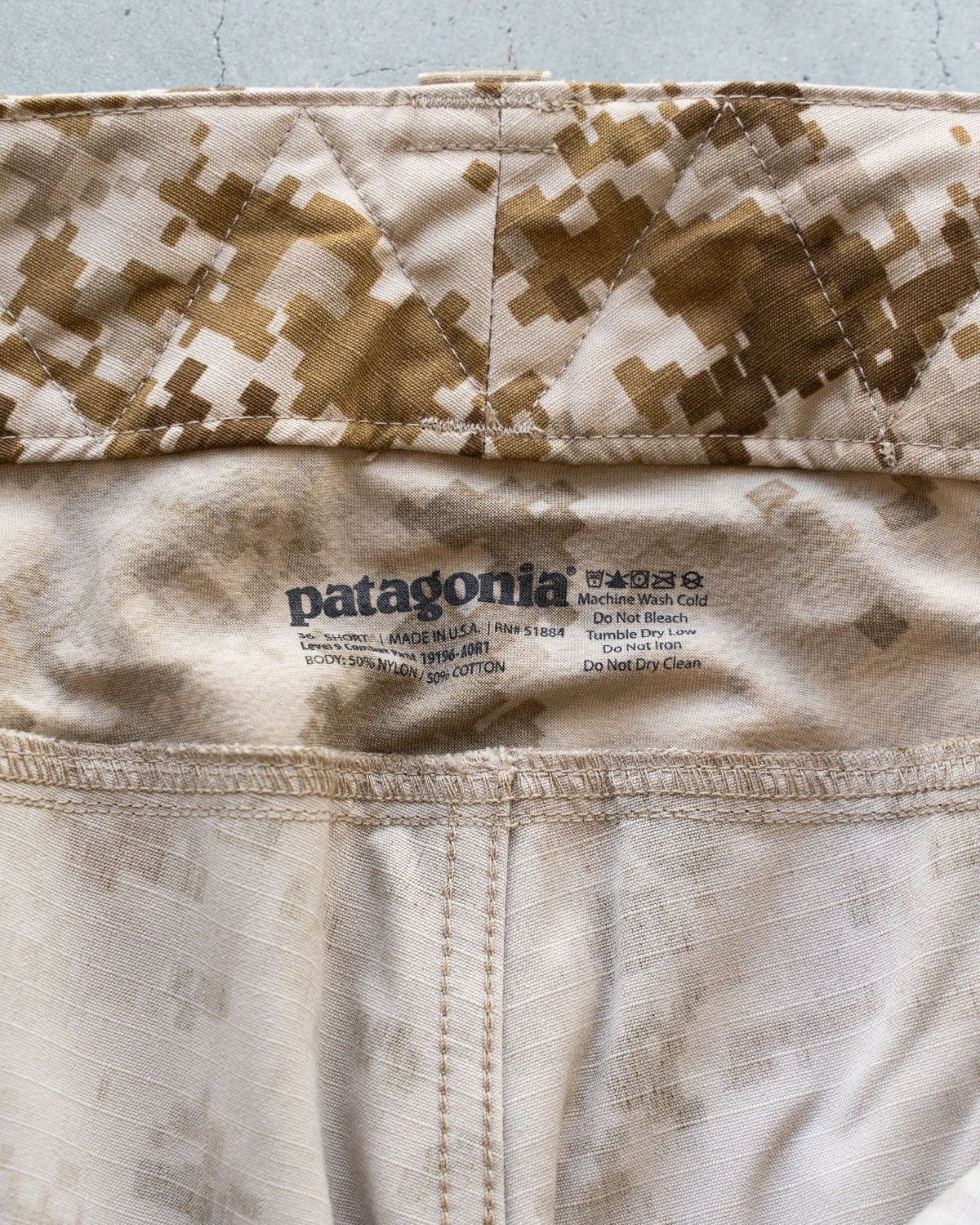 【DEADSTOCK】00s U.S.Special Force AOR1 Level 9 Combat Pants"By Patagonia Mars"