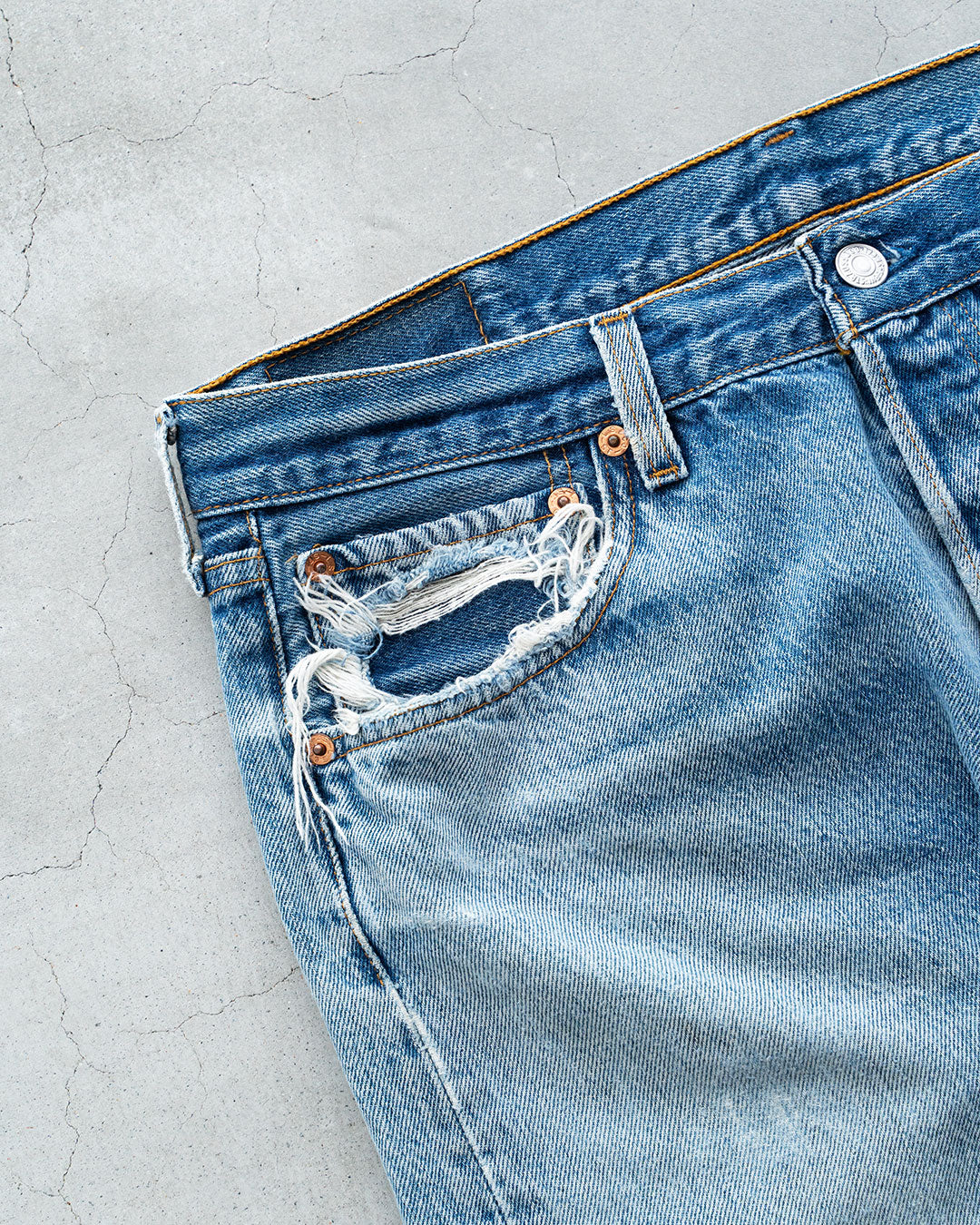 【VINTAGE】90s Levis 501 『Made In USA ＆Very Good Size』『表記W36/L30』③