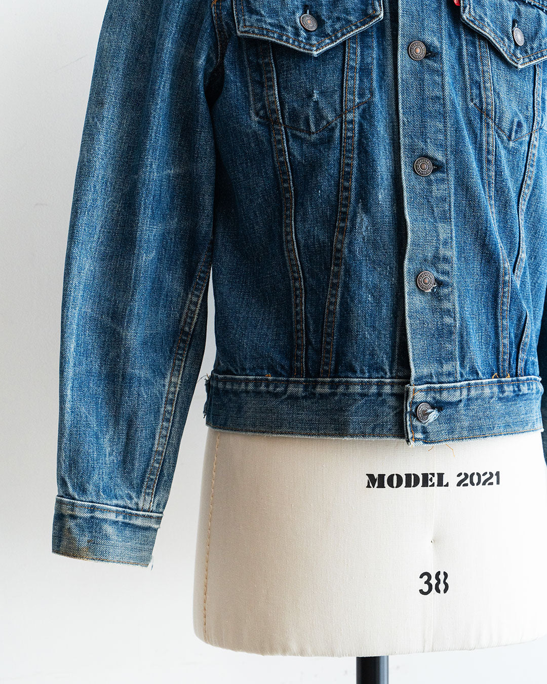 【VINTAGE】70s Levis 70505 Denim Jacket『Good Size』①