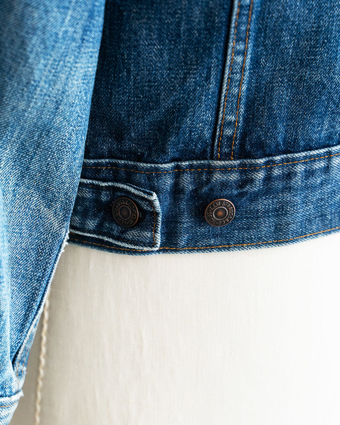 【VINTAGE】70s Levis 70505 Denim Jacket『Good Size』①