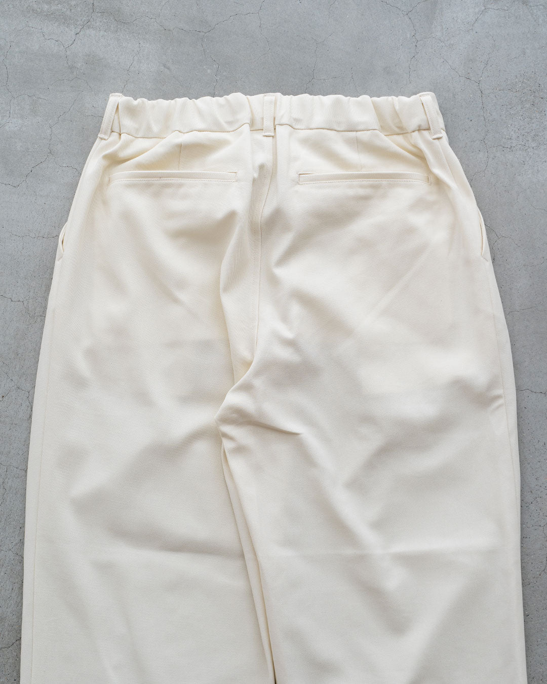 【STILL BY HAND】Deep tuck pressed Trousers