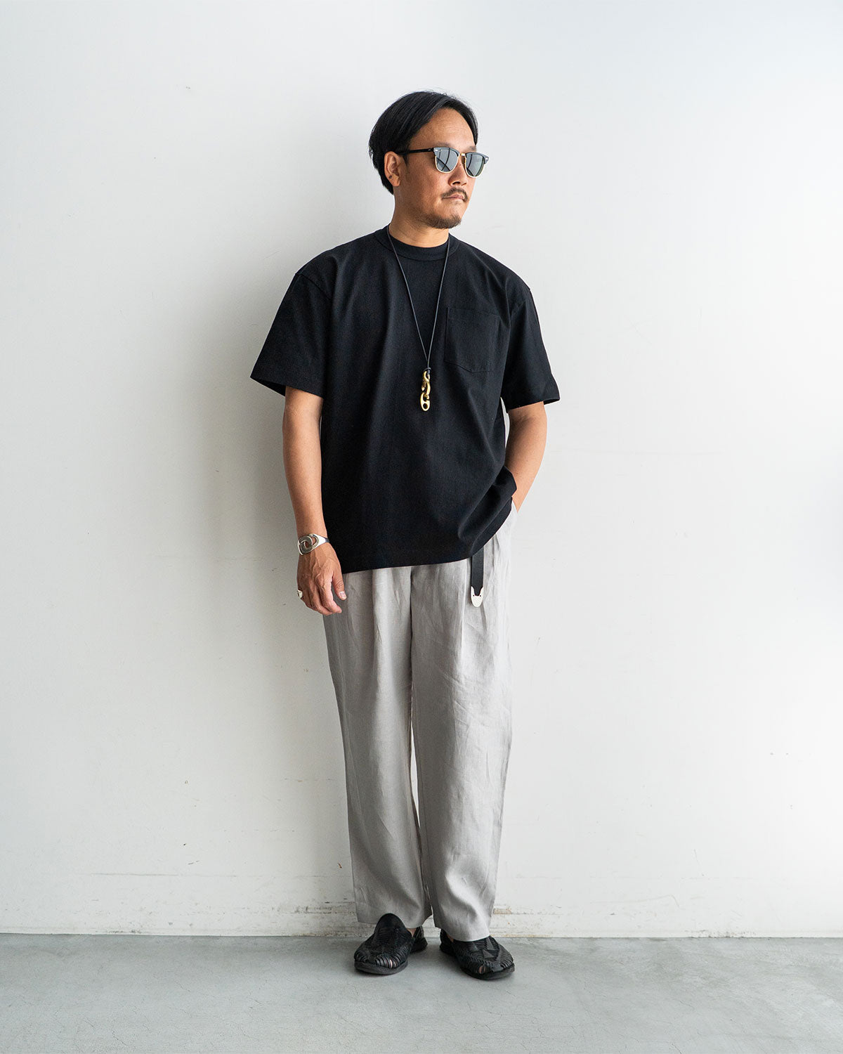 着用モデル: 身長175cm 体重69kg / 着用サイズ: 38 / COLOR: Black