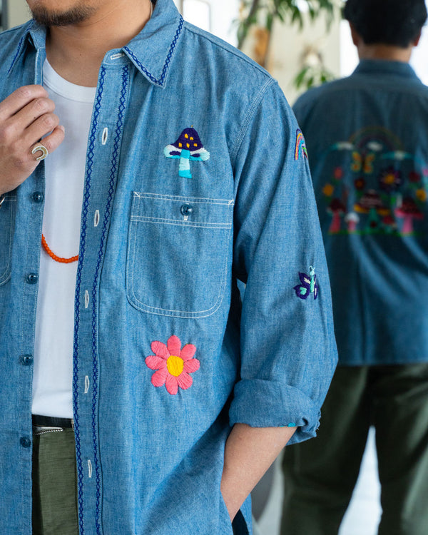Oaxaca の手刺繍を使ったシャンブレーシャツ
