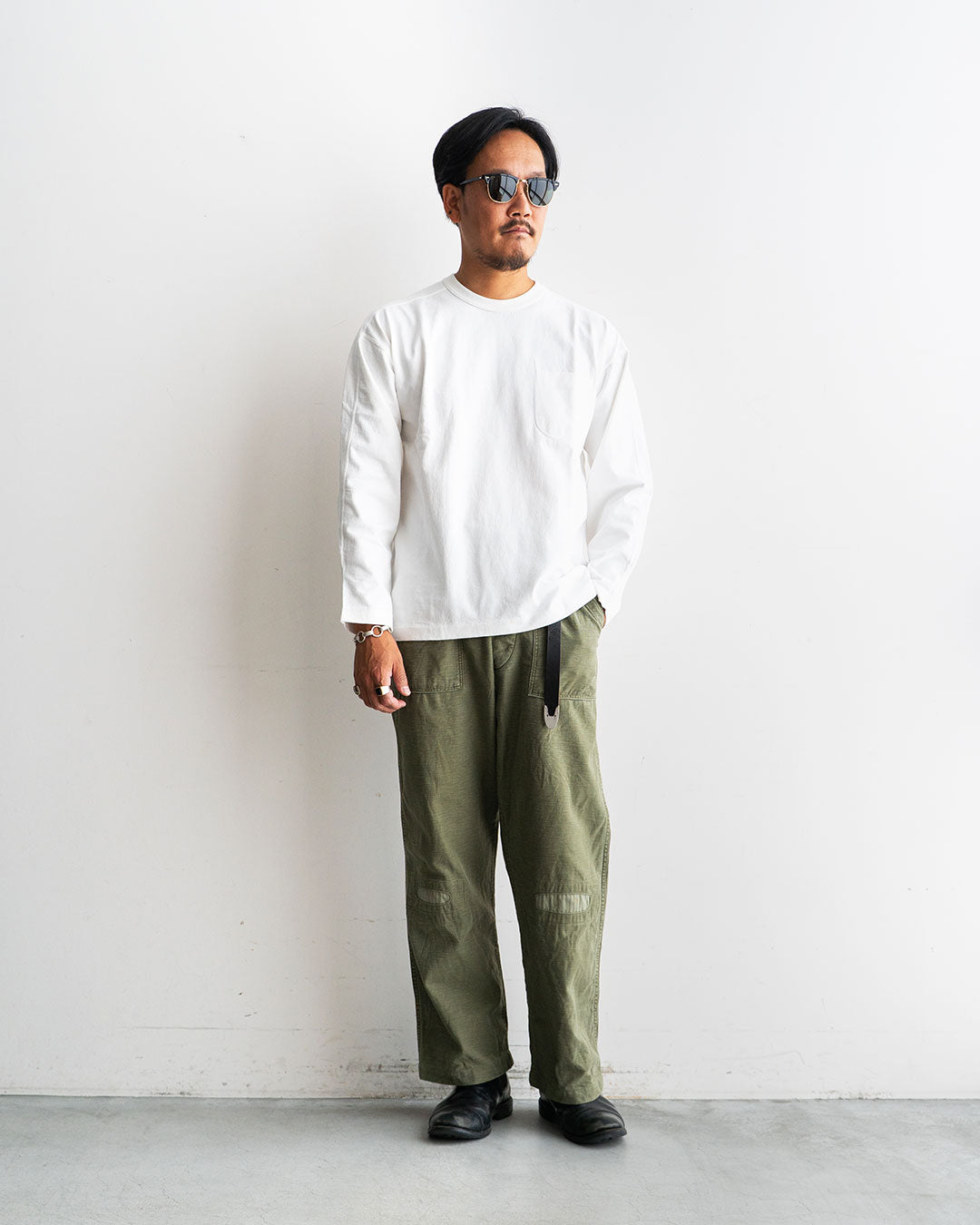 モデル 身長175cm 体重69kg / 着用サイズ 40 / カラー White
