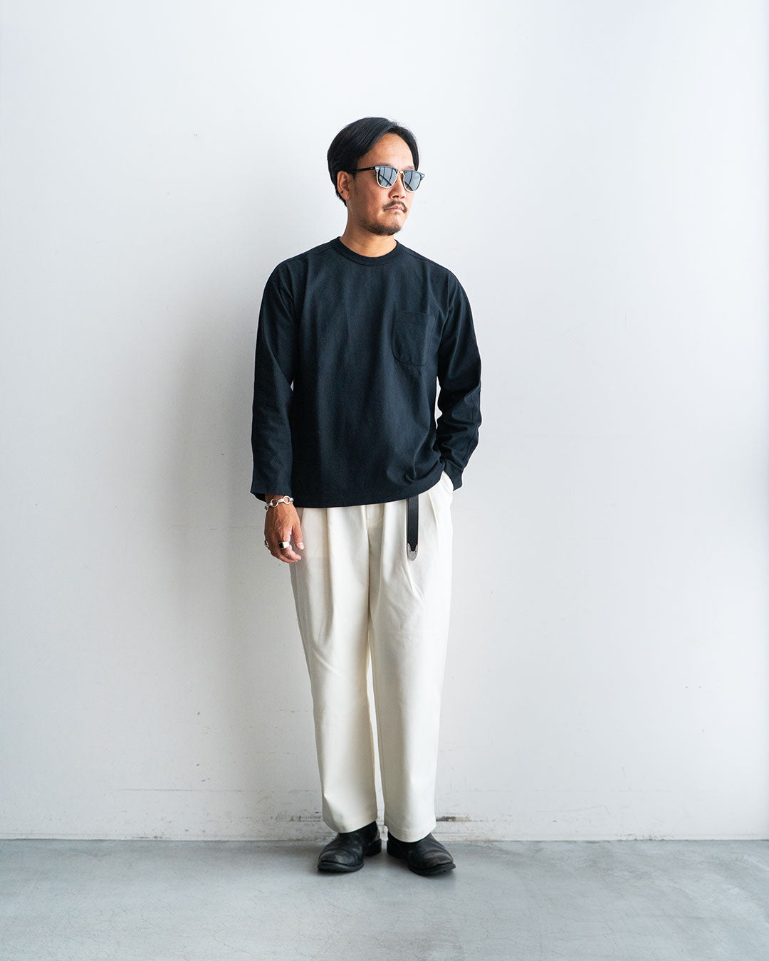 モデル 身長175cm 体重69kg / 着用サイズ 40 / カラー Black