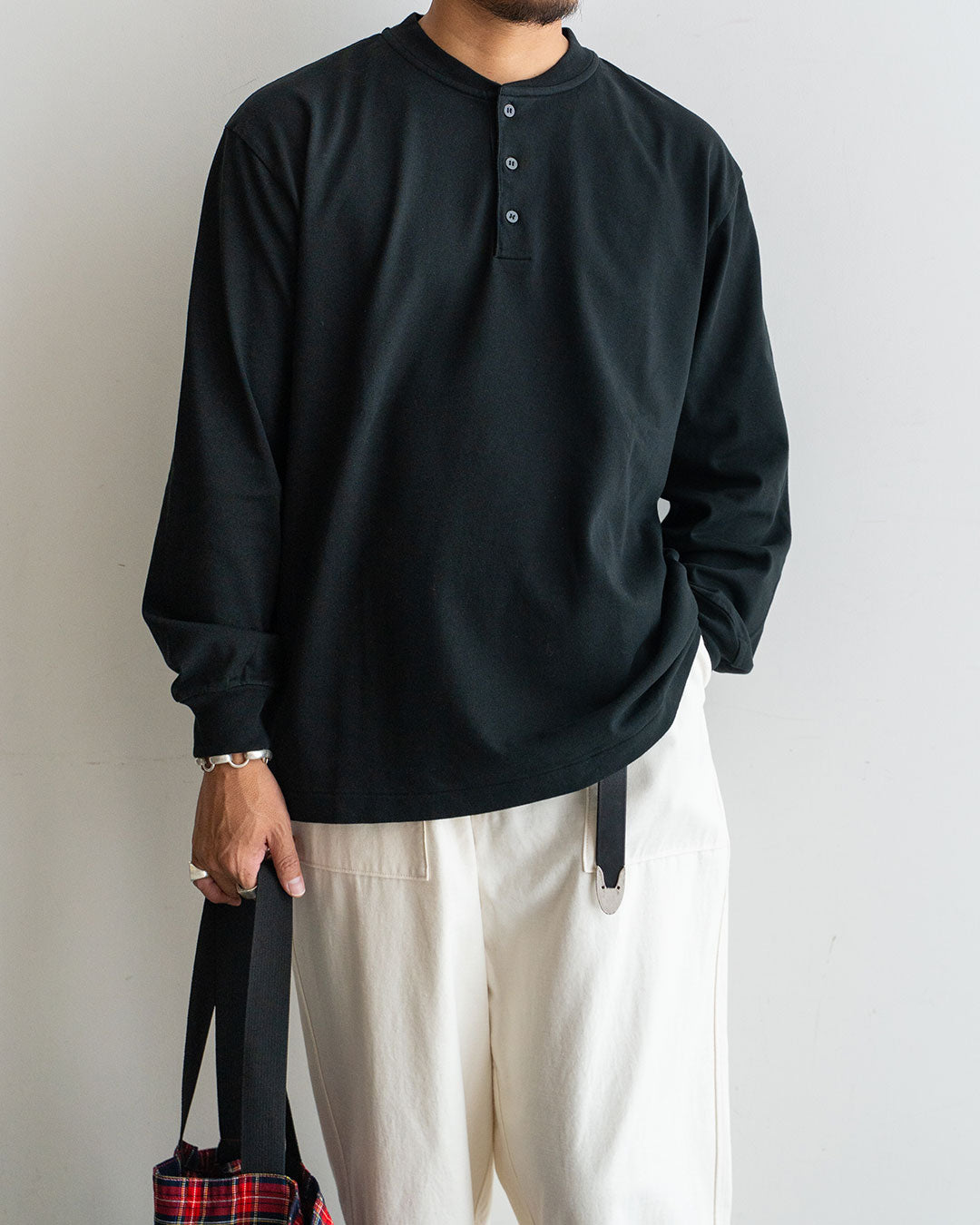 モデル 身長175cm 体重69kg / 着用サイズ 2 / カラー  Black