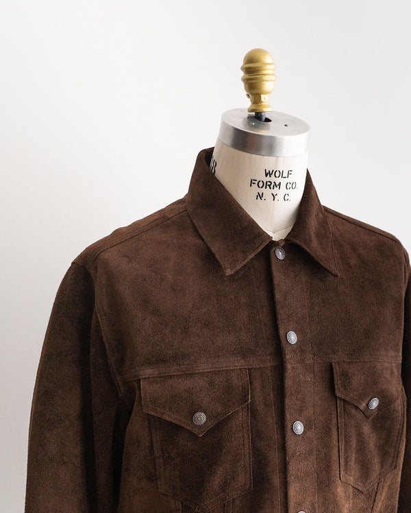 オススメしたい新色“BROWN”。