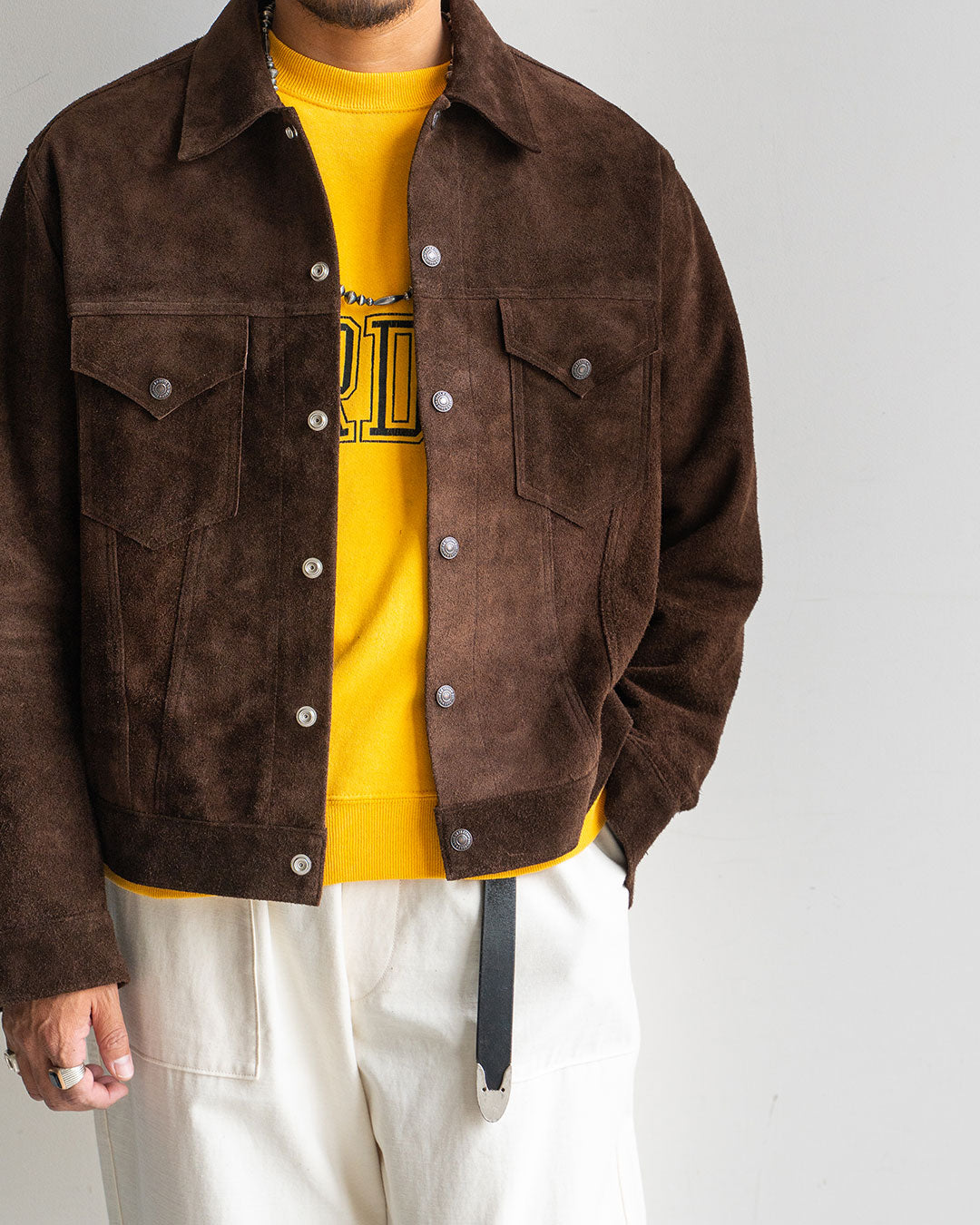 着用モデル 身長175cm　体重69kg　 サイズ着用: M　COLOR: BITTER BROWN