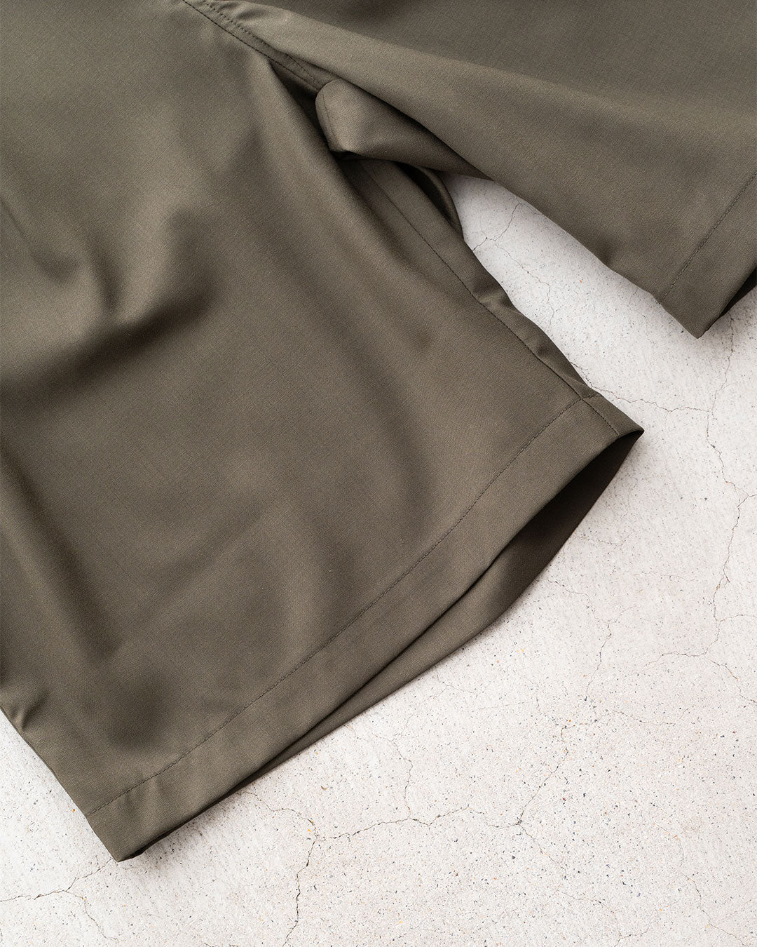 【STILL BY HAND】Summer Wool Shorts