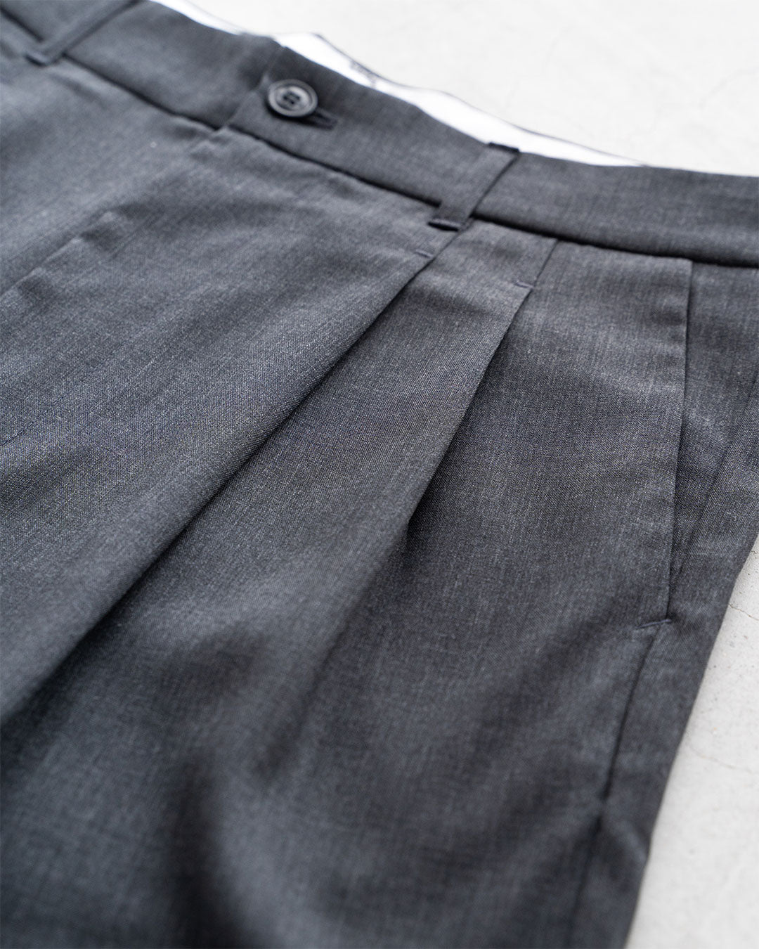 【STILL BY HAND】Summer Wool Shorts