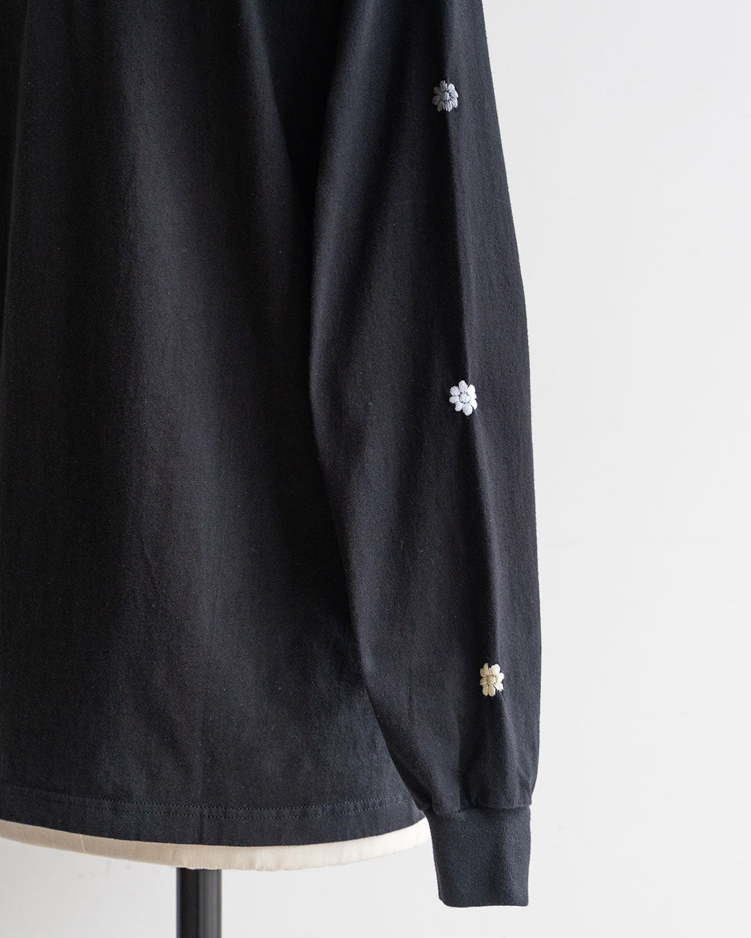 【Oaxaca × City Lights Bookstore】Hand Embroidered L/S T-shirts