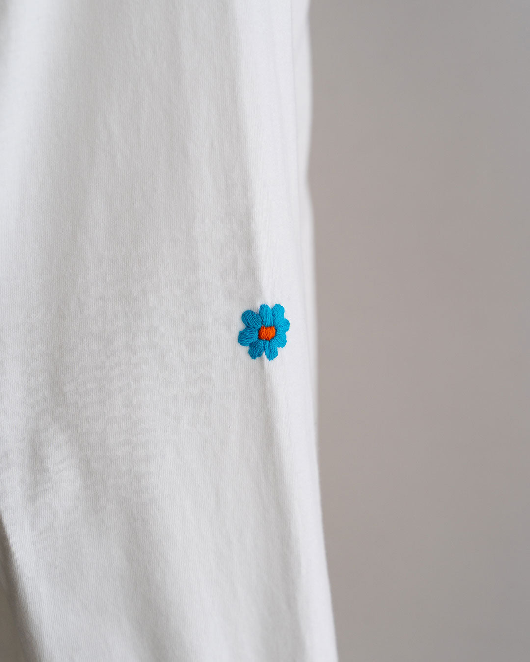 【Oaxaca × City Lights Bookstore】Hand Embroidered L/S T-shirts
