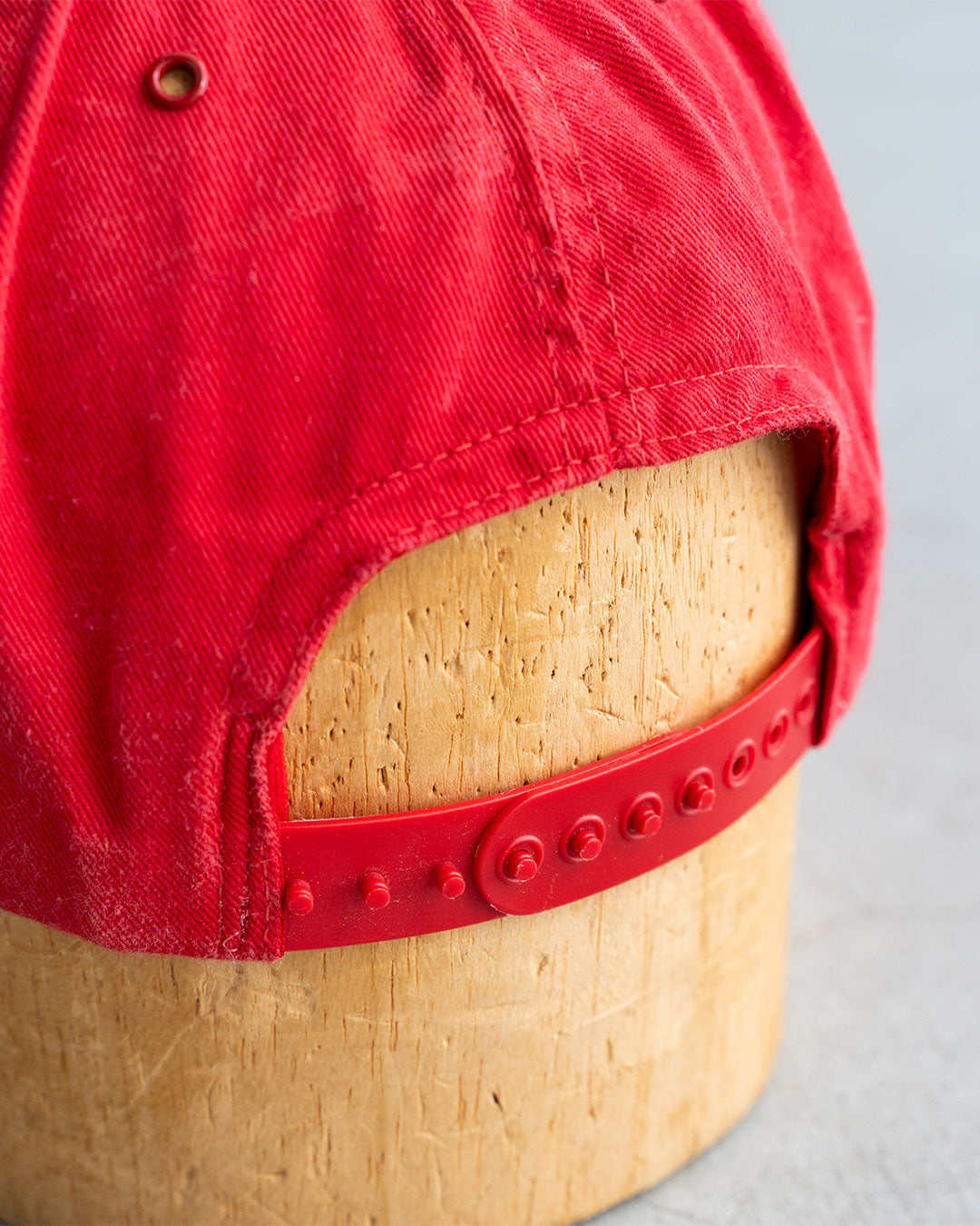 【VINTAGE】Used Good Cap ”TRICERATOPS"