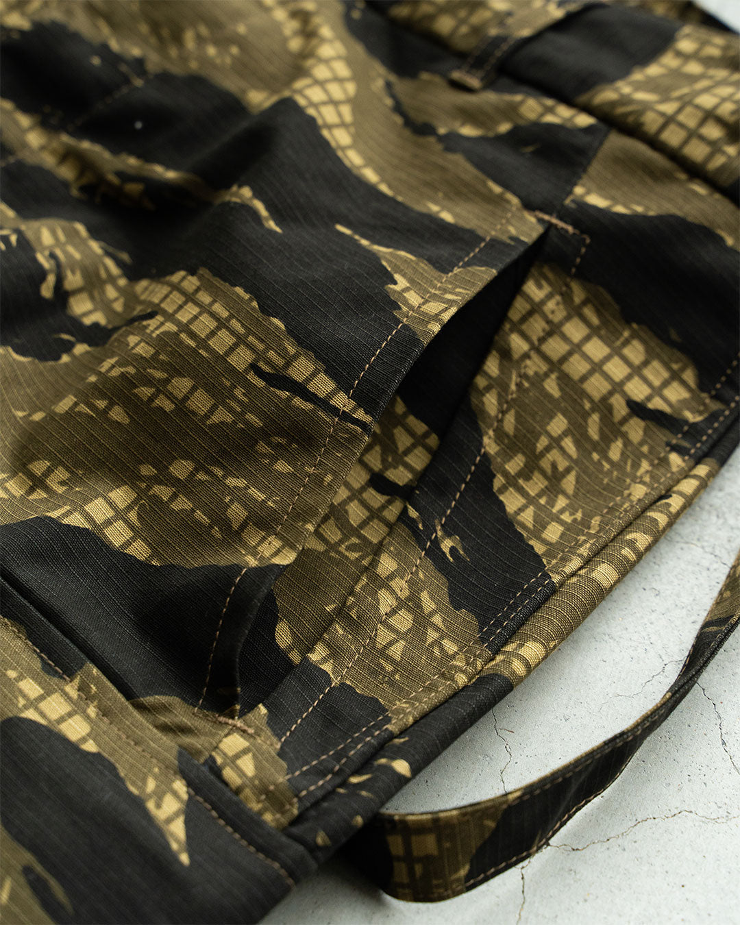 【Willow Pants】 P-036 Tiger Camo "Deadstock Fabric"