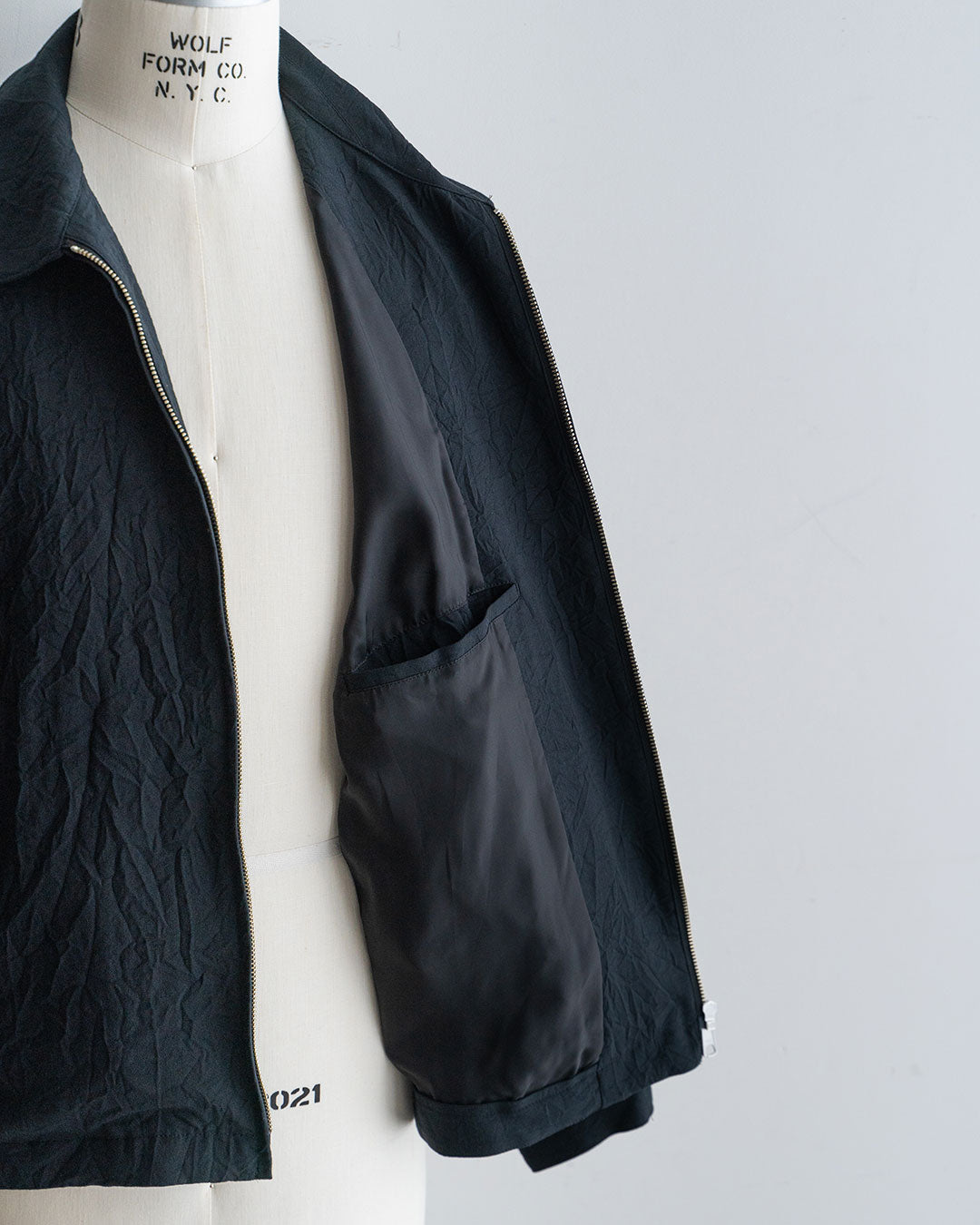 【STILL BY HAND】Crinkled Zip Up Blouson
